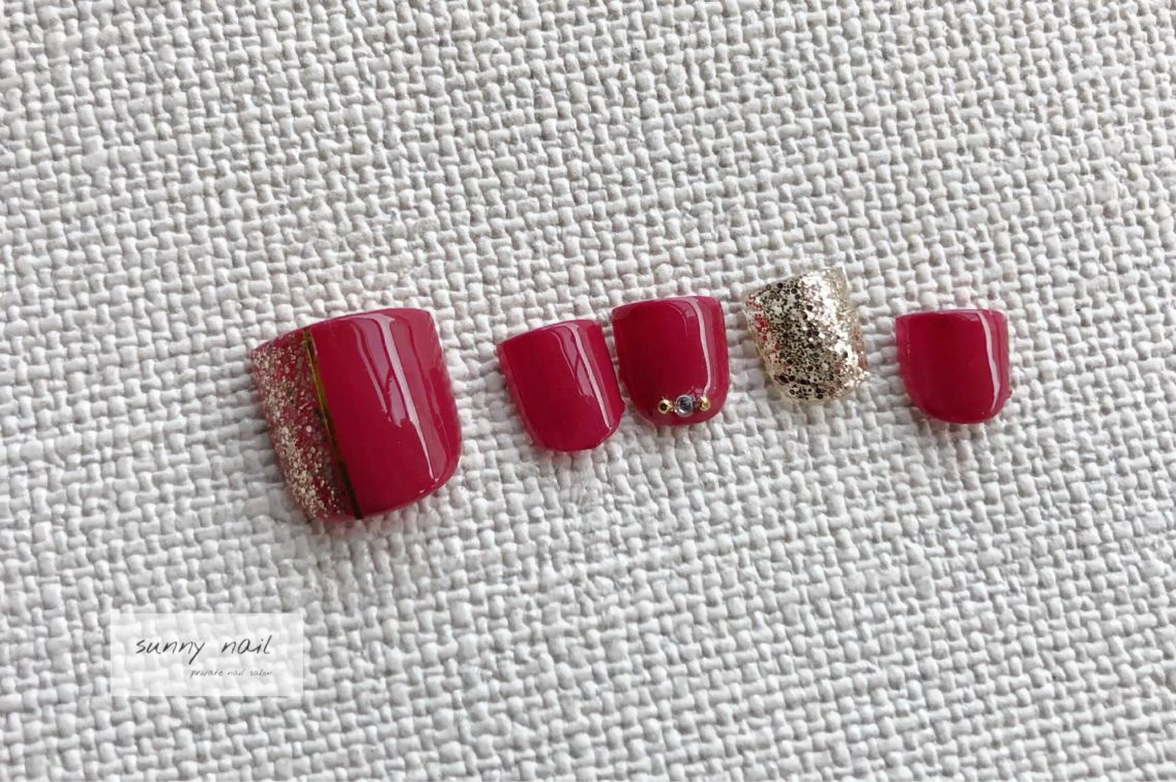 ネイル アートネイル ボルドー フットネイル ジェルネイル ニュアンスネイル フットネイル sunny nailのネイルデザイン