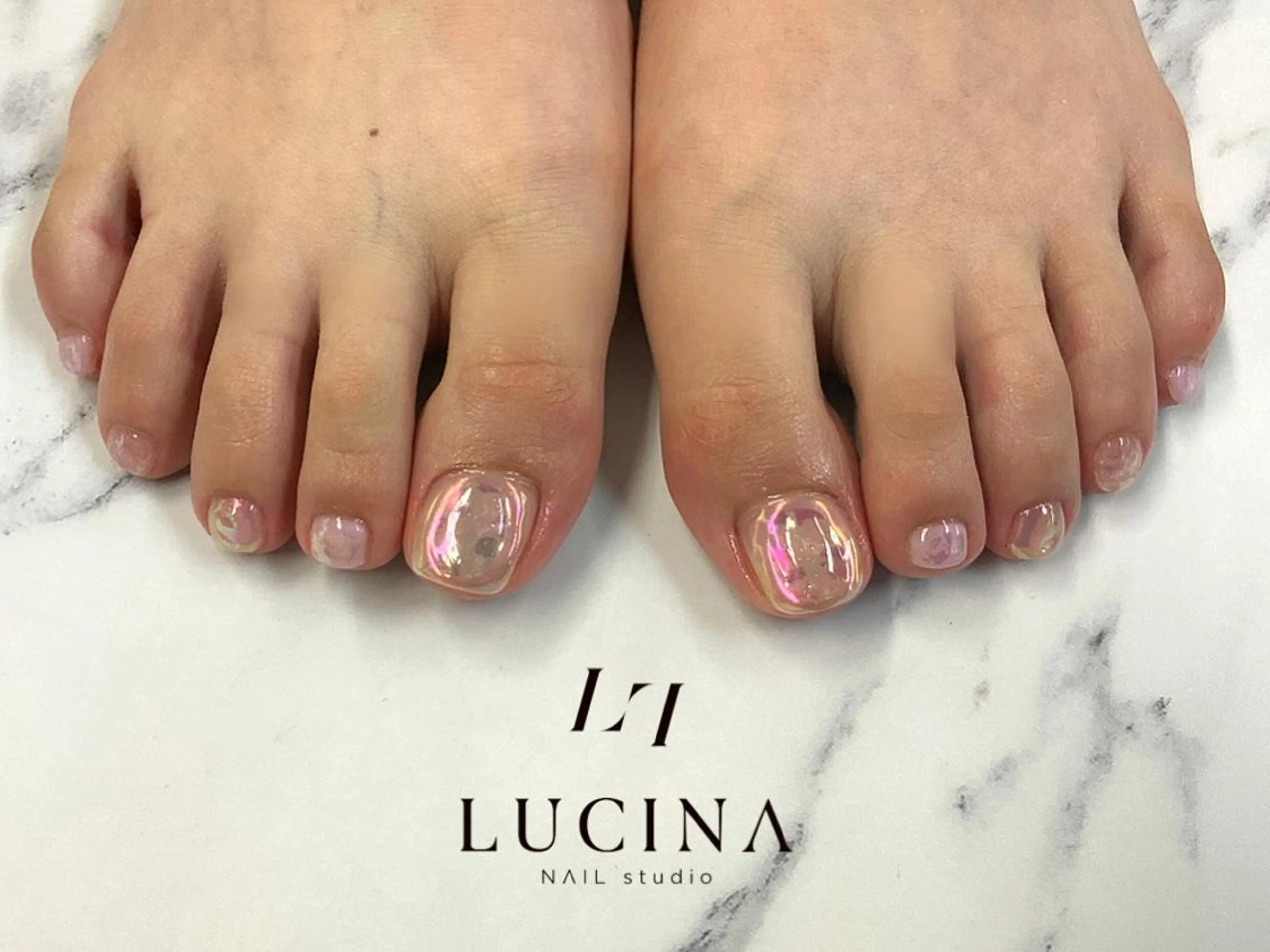 フットネイル 新橋 ルキナ スタッフのネイルデザイン