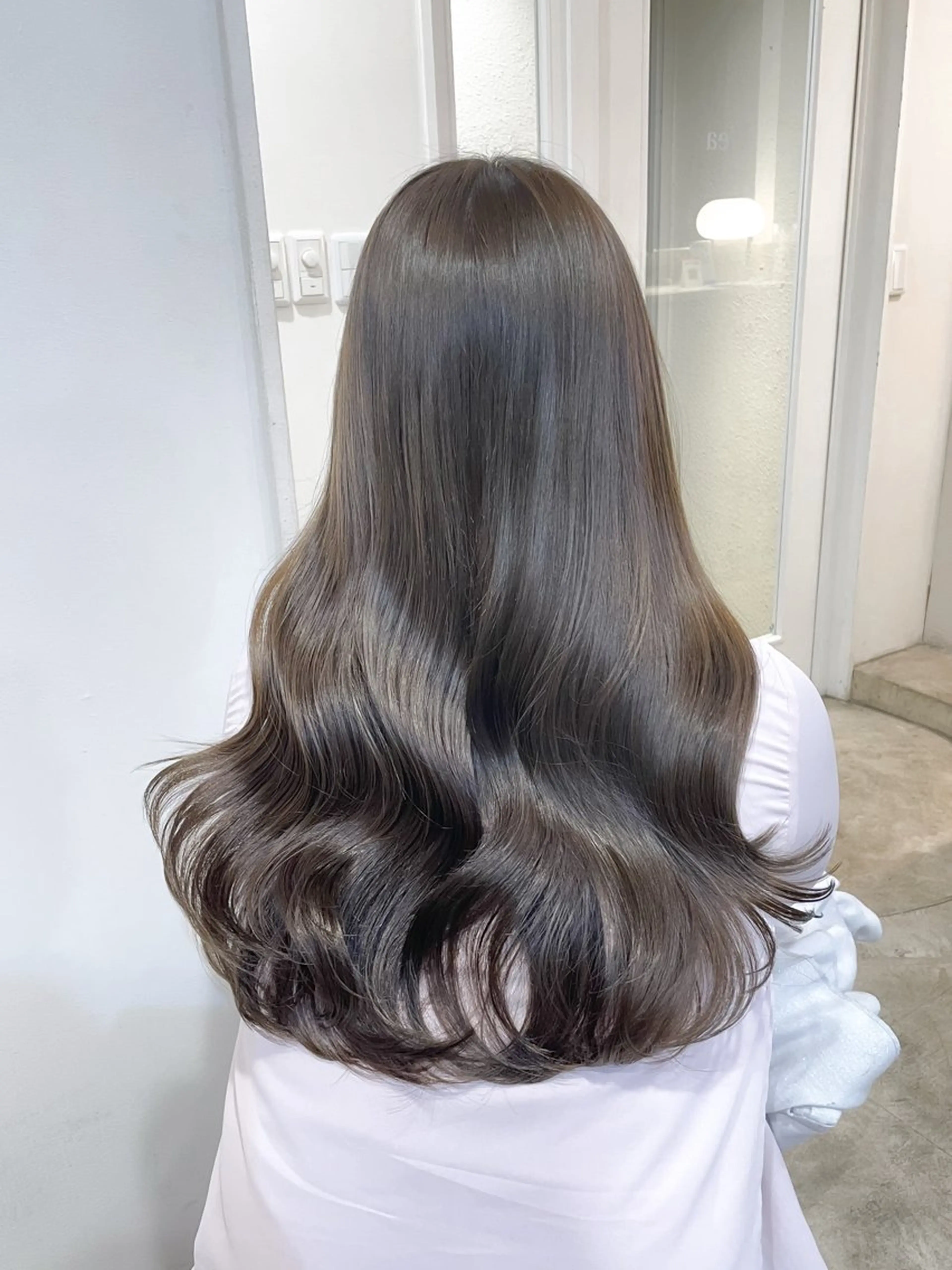 ロング カラー バレイヤージュ ベージュカラー ブリーチ ケアブリーチ ダブルカラー ミディアム/顔周り/ ベージュ🌼mayuのヘアスタイル