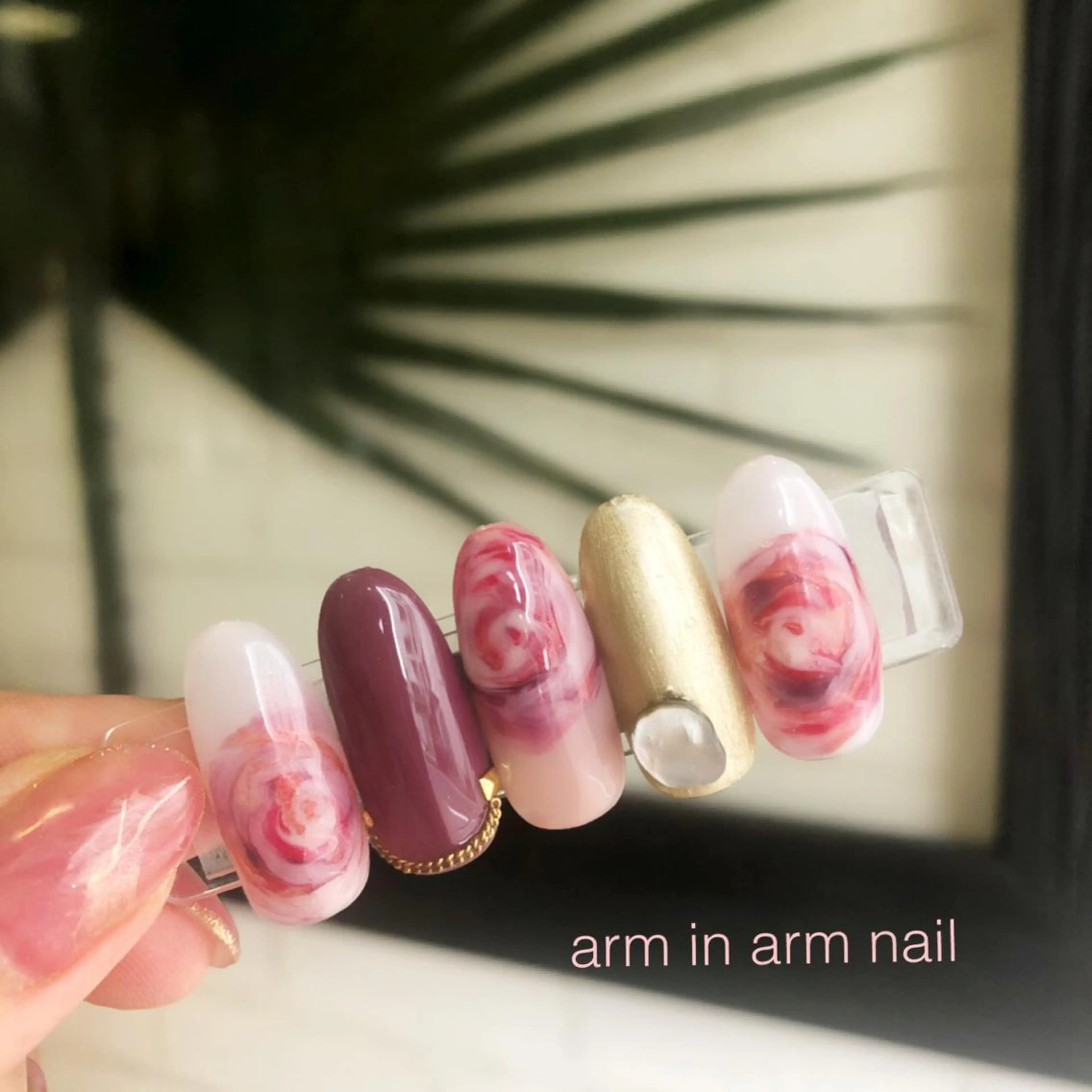 ネイル arm in arm ︎✿Yamamotoのマツエク・マツパデザイン