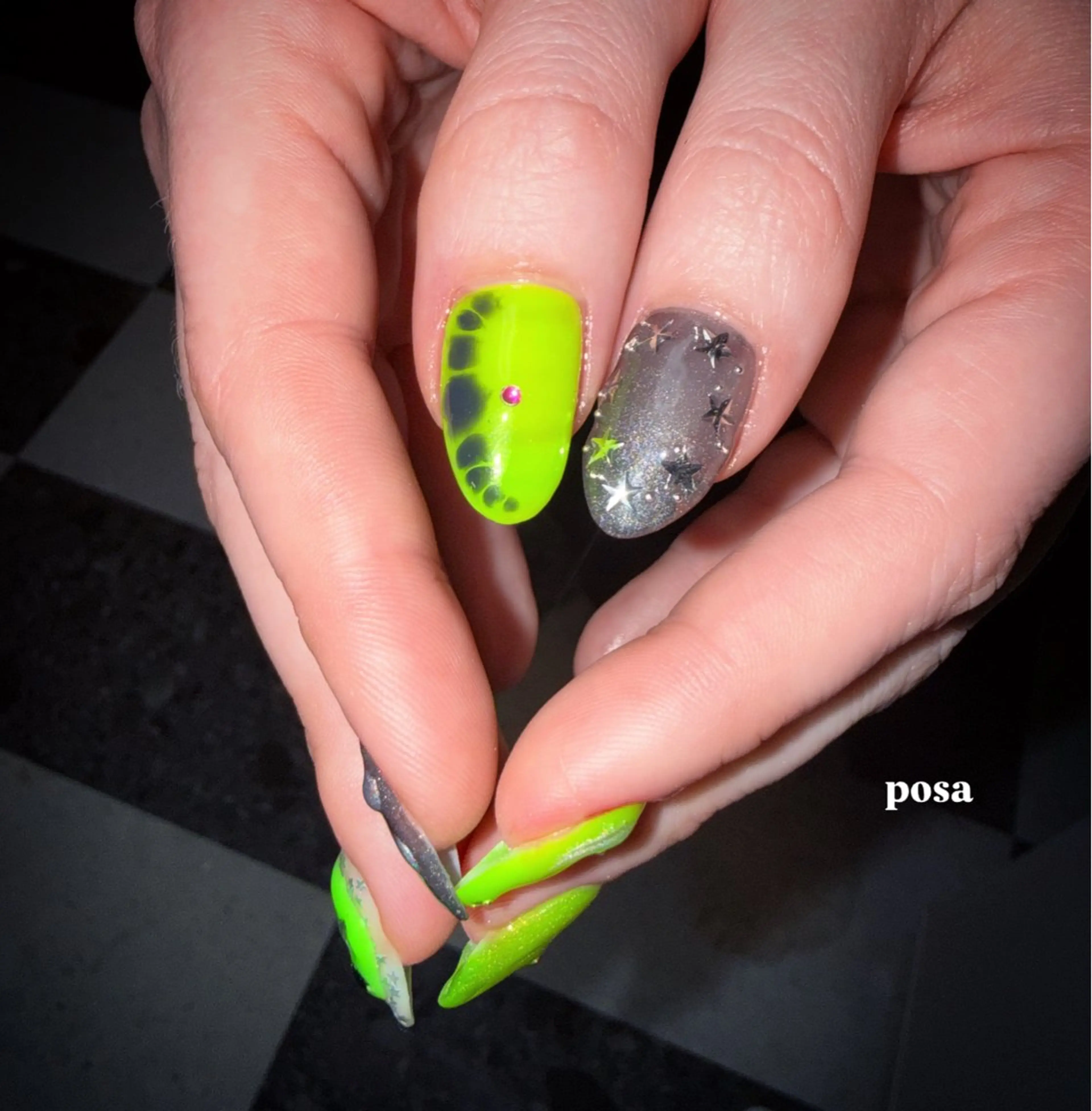 ネイル グリーン シンプルネイル ハンドネイル posa nail モエミのネイルデザイン