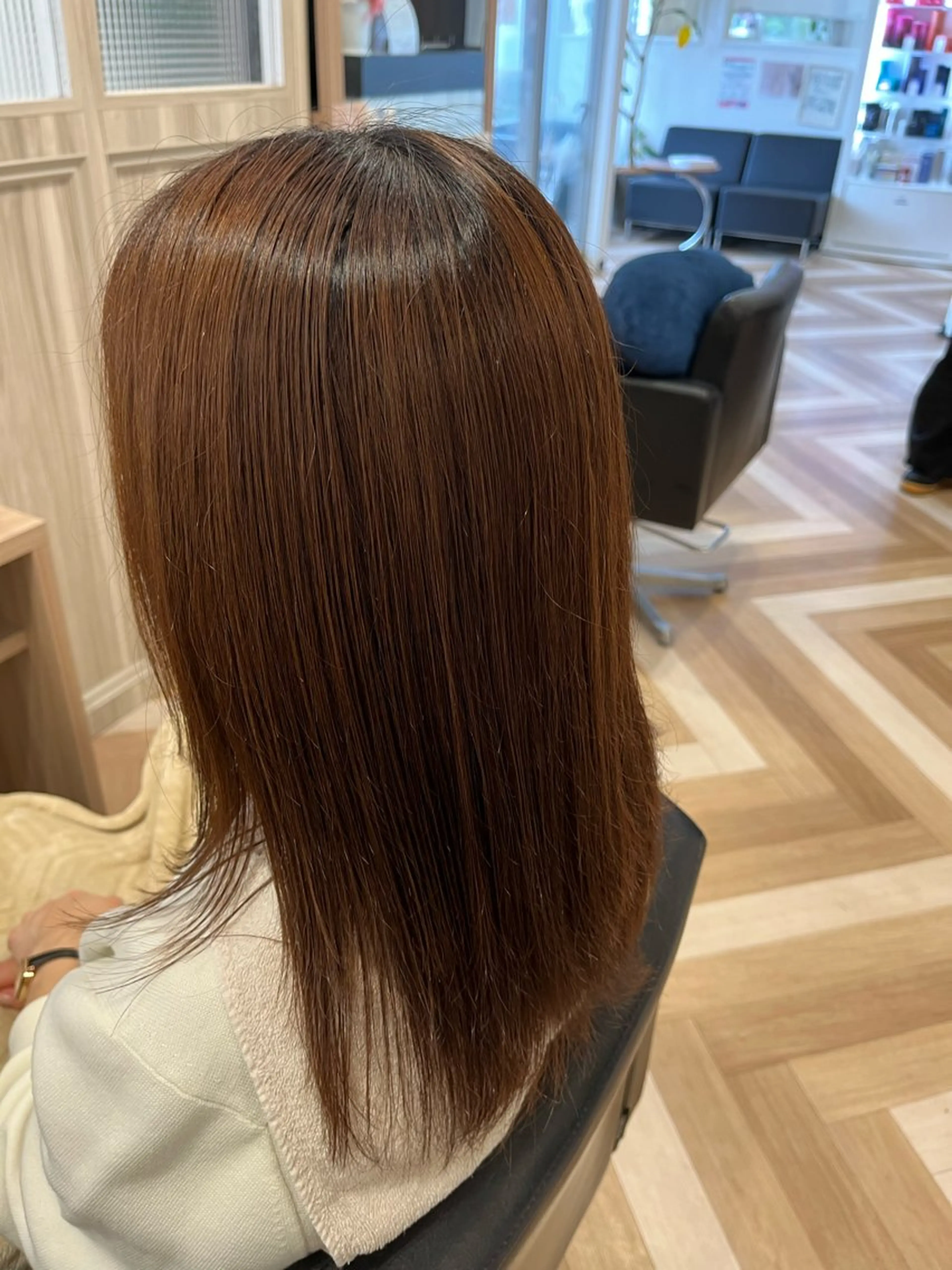 セミロング 小顔カット 新規様限定クーポン有 田中 俊輔のヘアスタイル