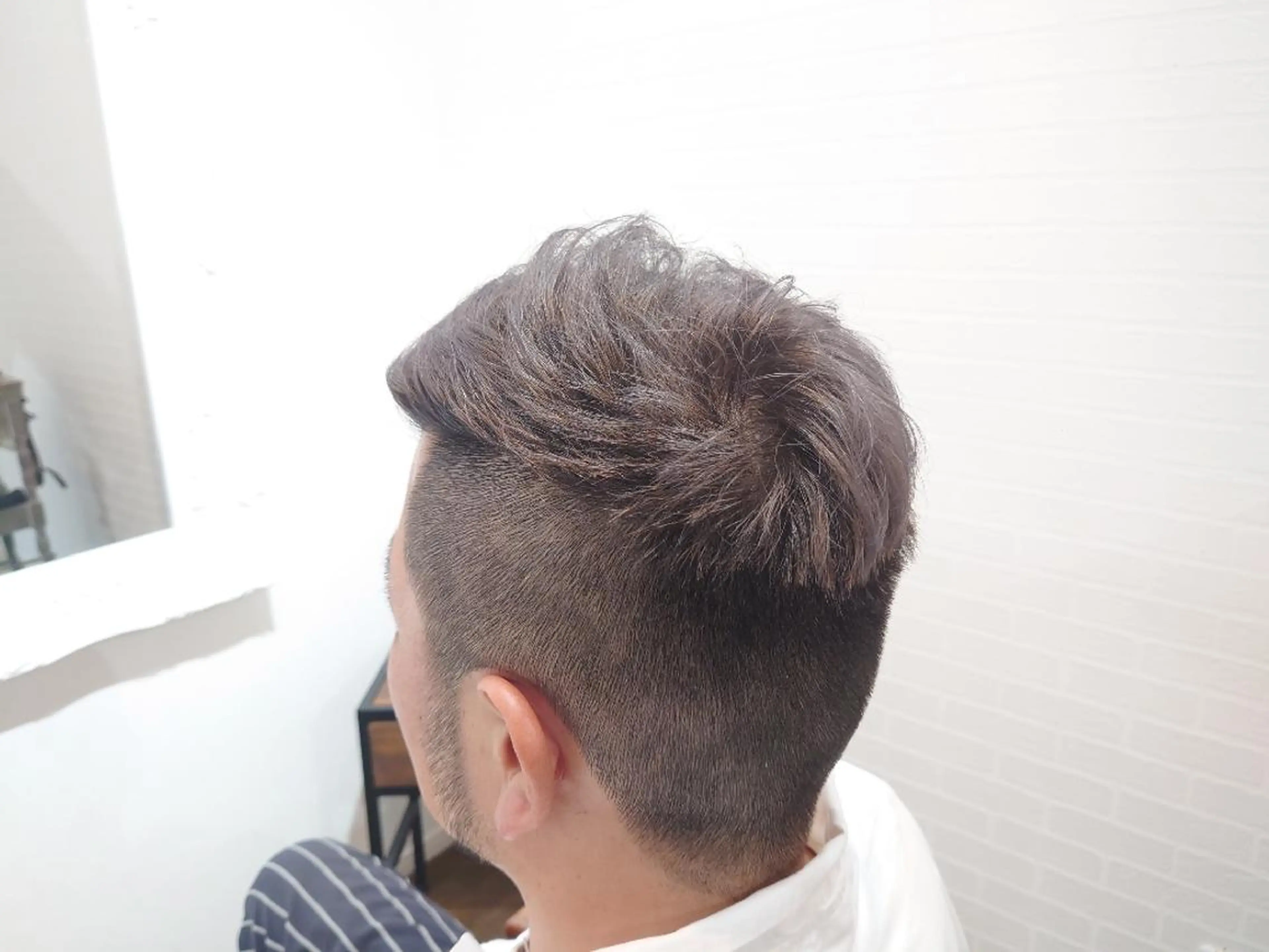 ショート メンズ カラー メンズブリーチ ブリーチ ヘアカラー DIFFUSIO (ディフュージオ)所属・伊藤 新のヘアスタイル