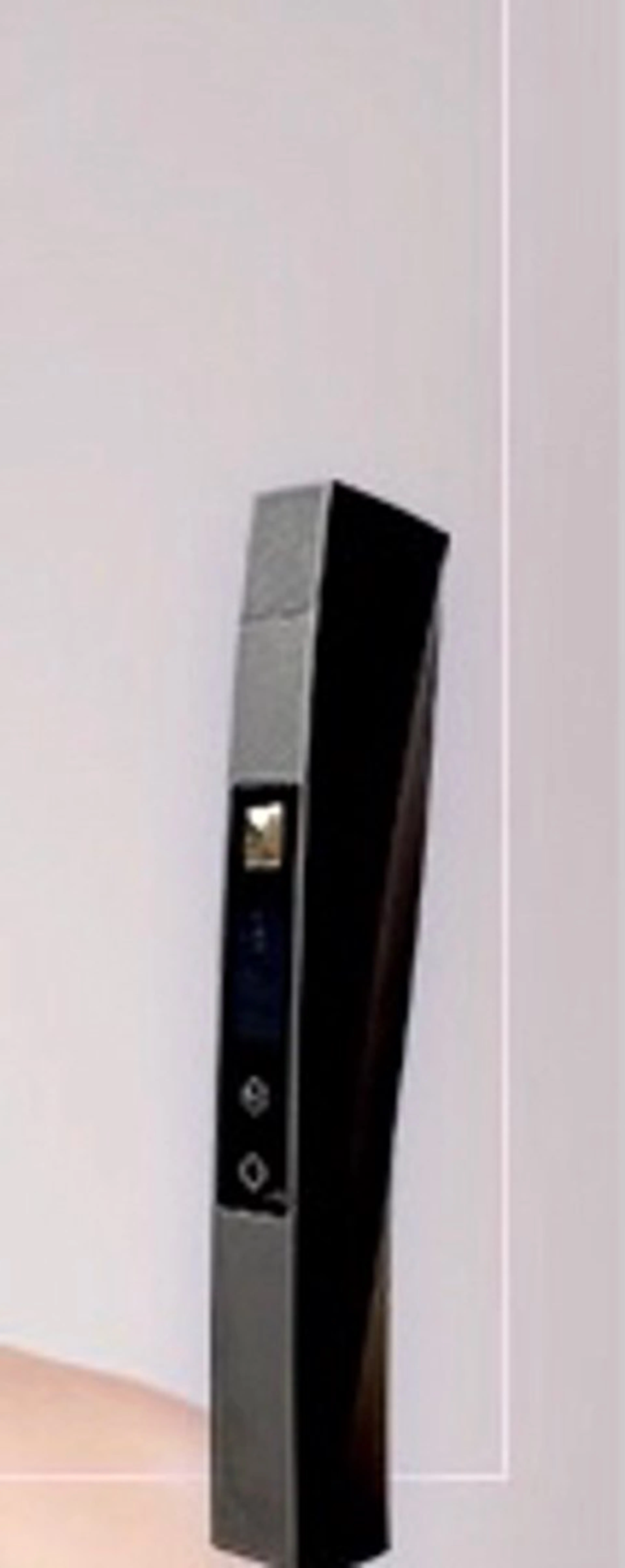 プラズマニードル（顔のみ）　　　　　　　　　　　　シミ／小じわの改善／ニキビ／クレーター／目の下のシワ／まぶたのシワ💕の写真