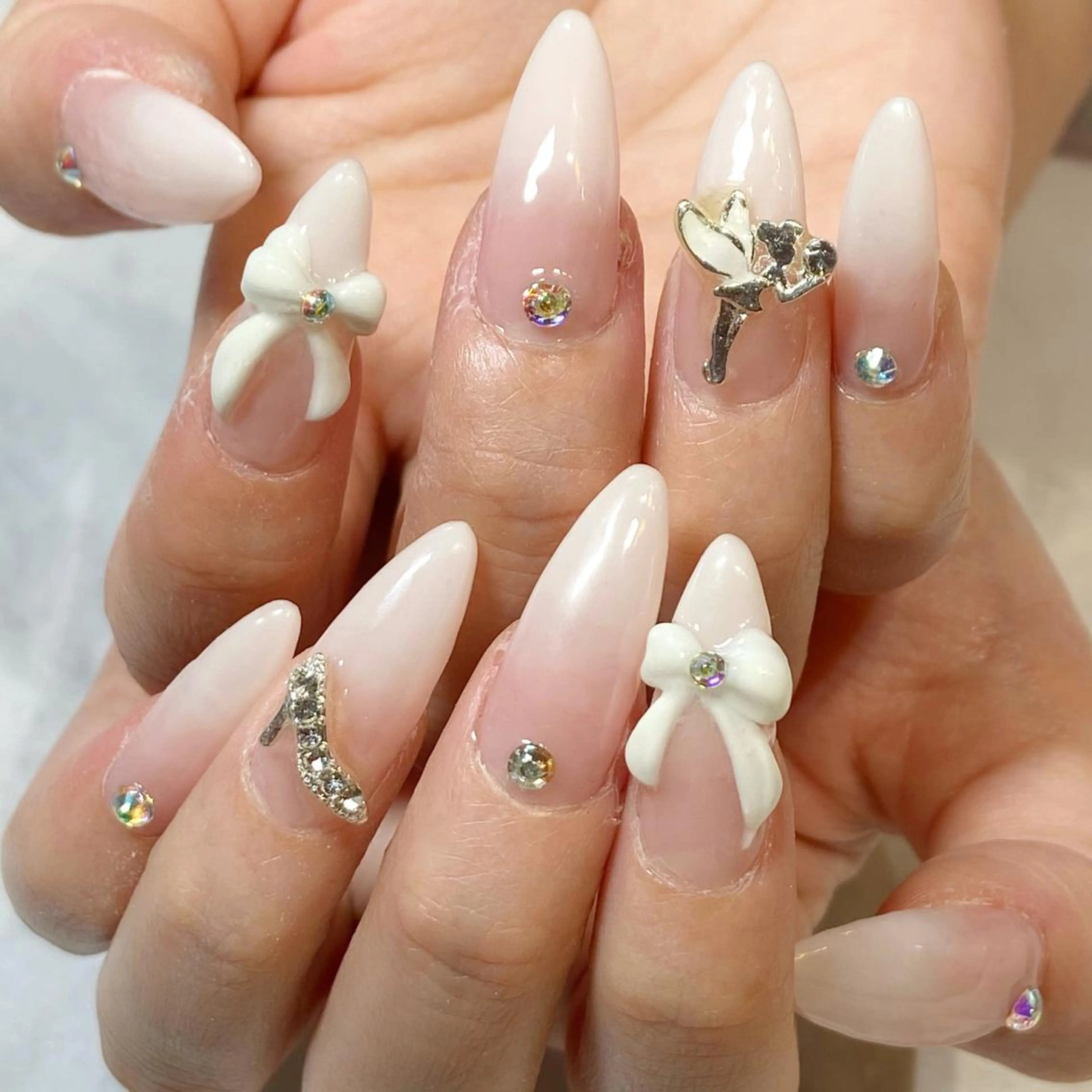 ネイル ハンドネイル YUN 💅のネイルデザイン