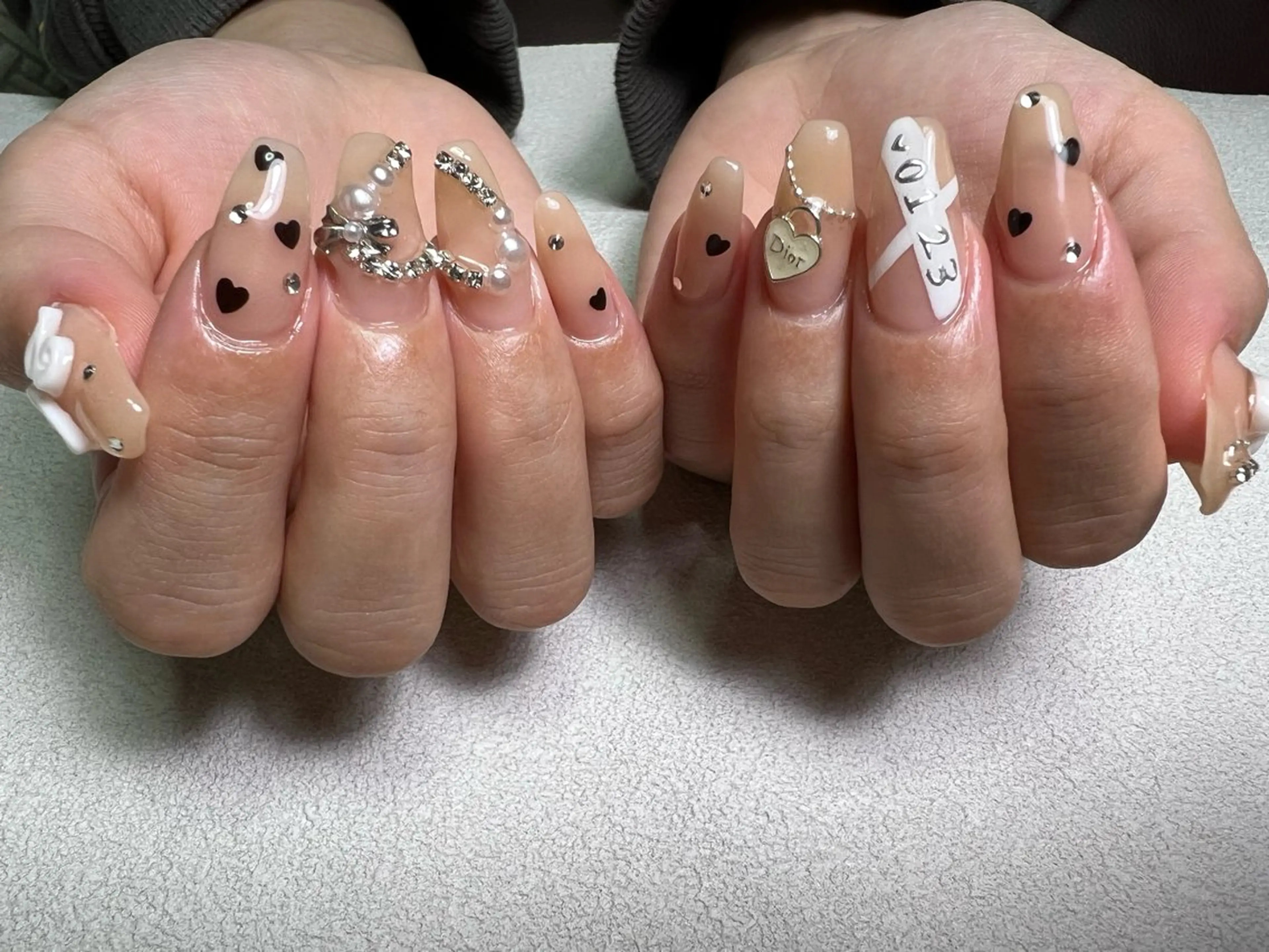 ネイル private salon Lem.所属・Lem. Sayaのネイルデザイン