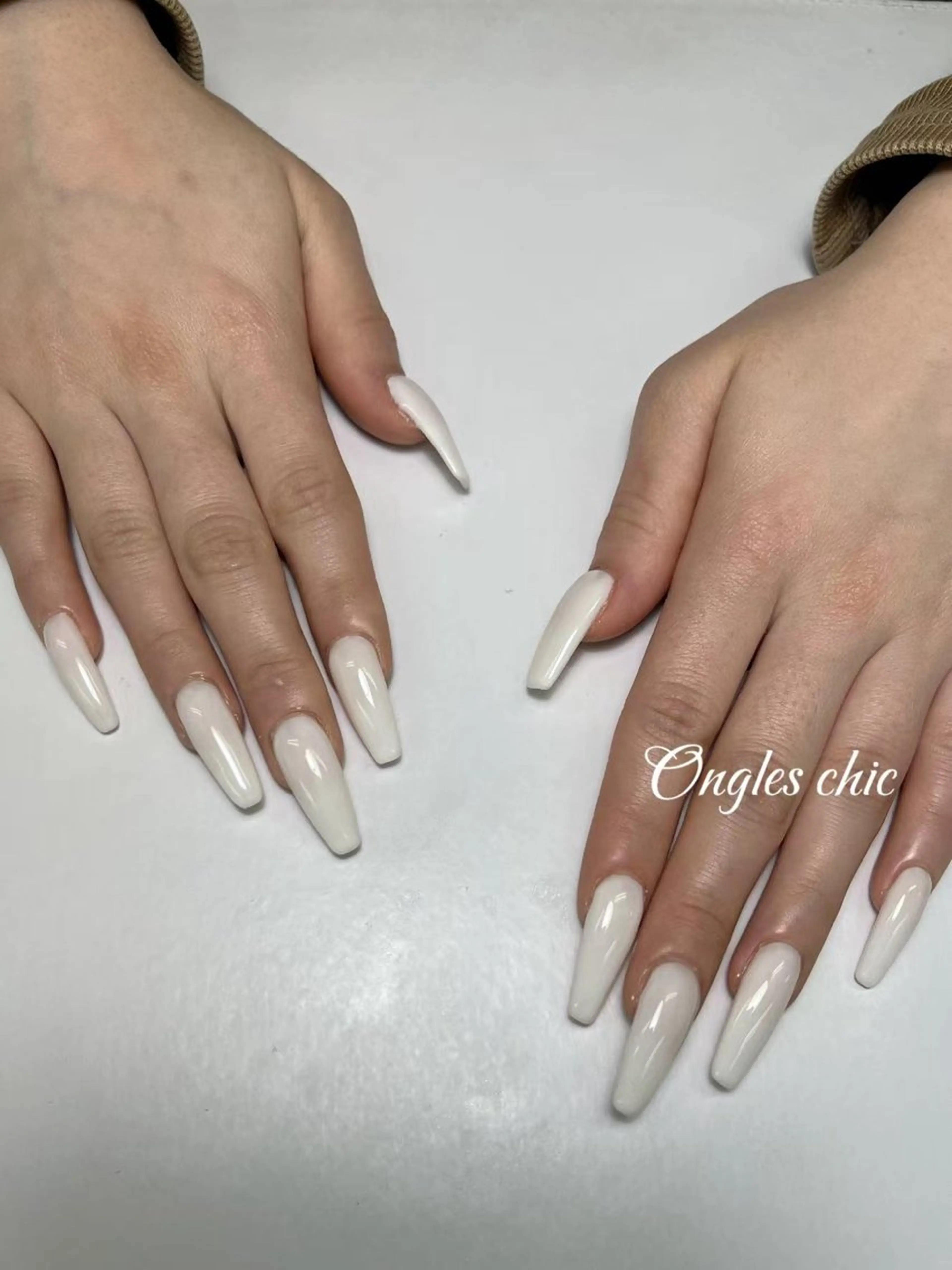 ネイル ハンドネイル ongles chicのネイルデザイン