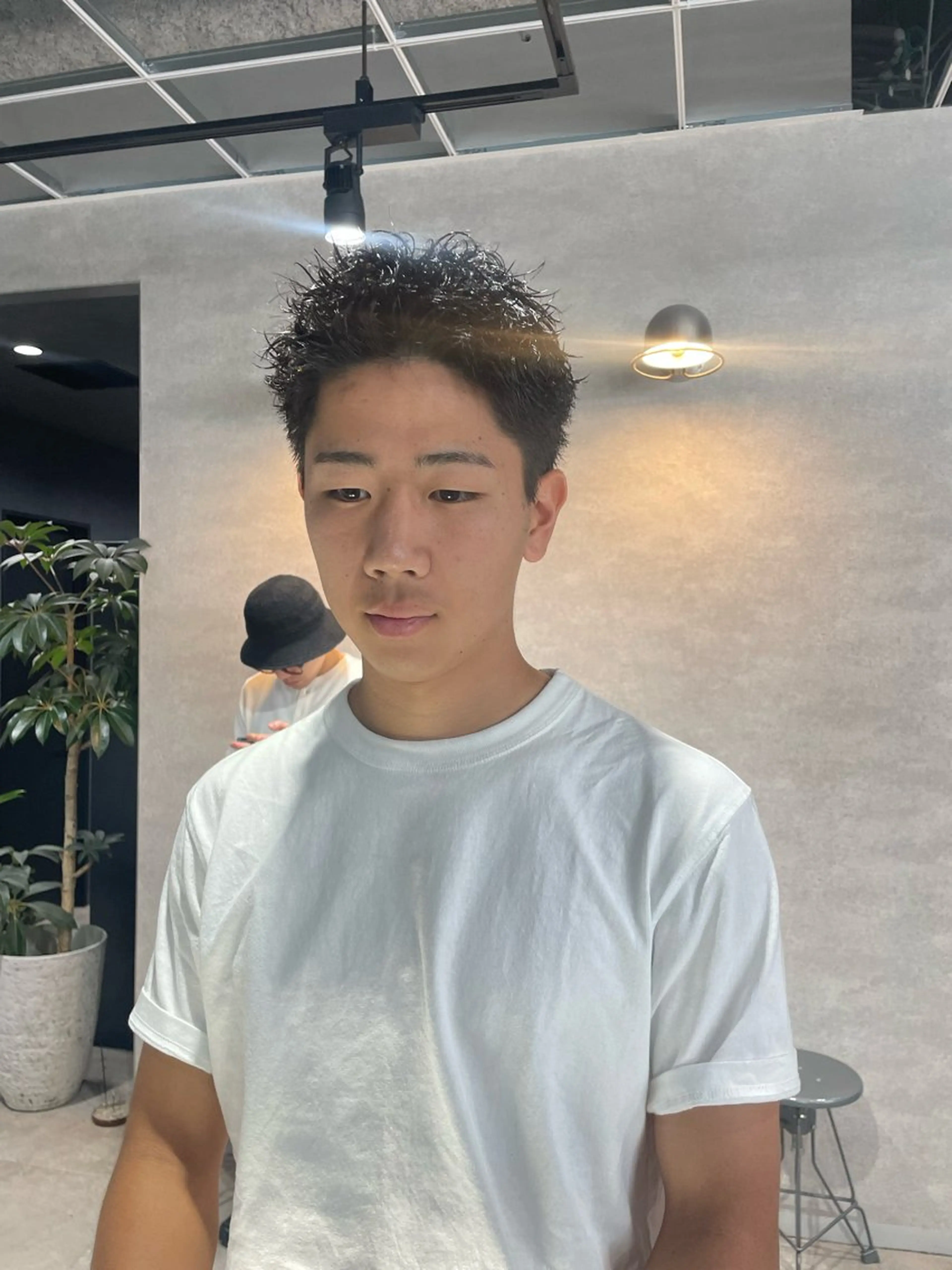 ショート パーマ メンズ メンズパーマ 垢抜けハイトーン☀／ 笑顔の美容師／しゅんのヘアスタイル