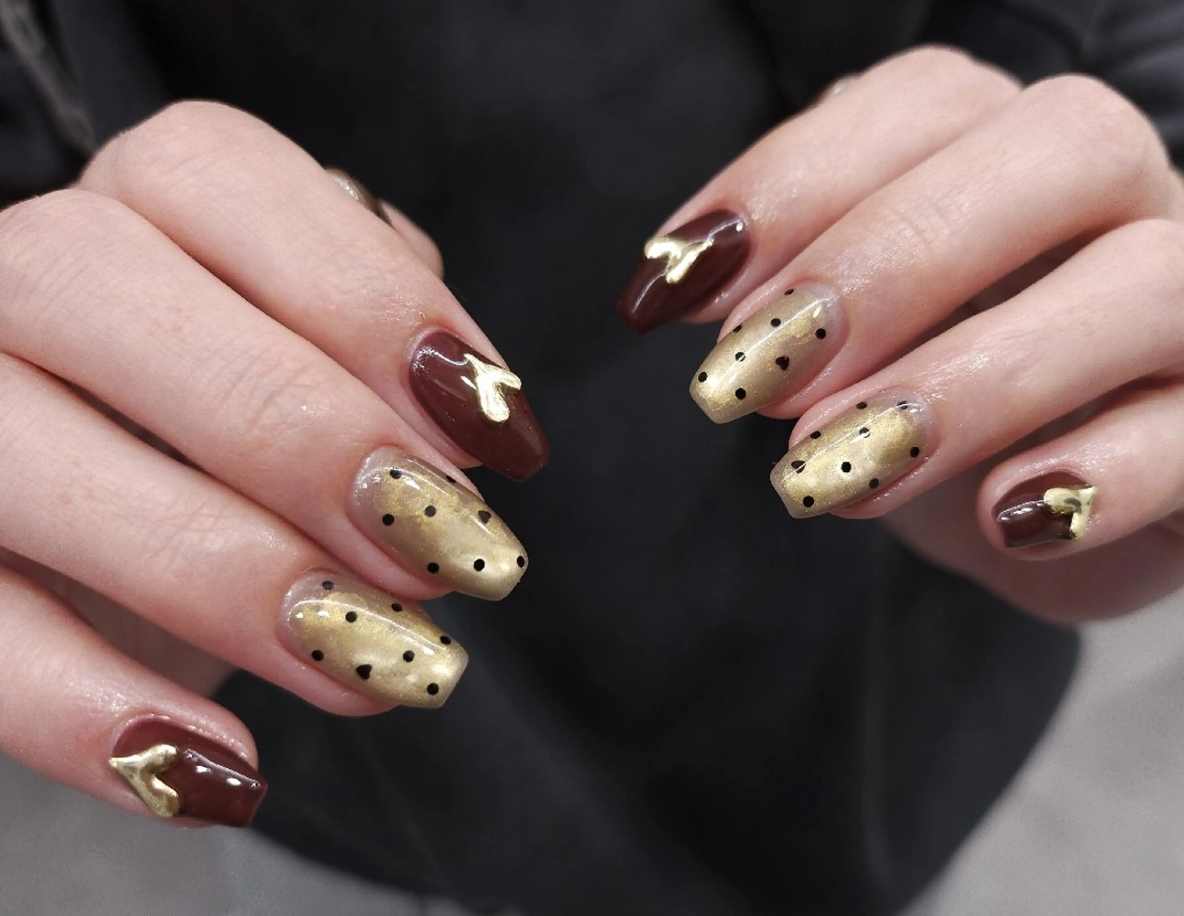 ネイル ボルドー ドット ジェルネイル マグネットネイル 持ち込み ハンドネイル puku nail 🌼kazu🌼のネイルデザイン