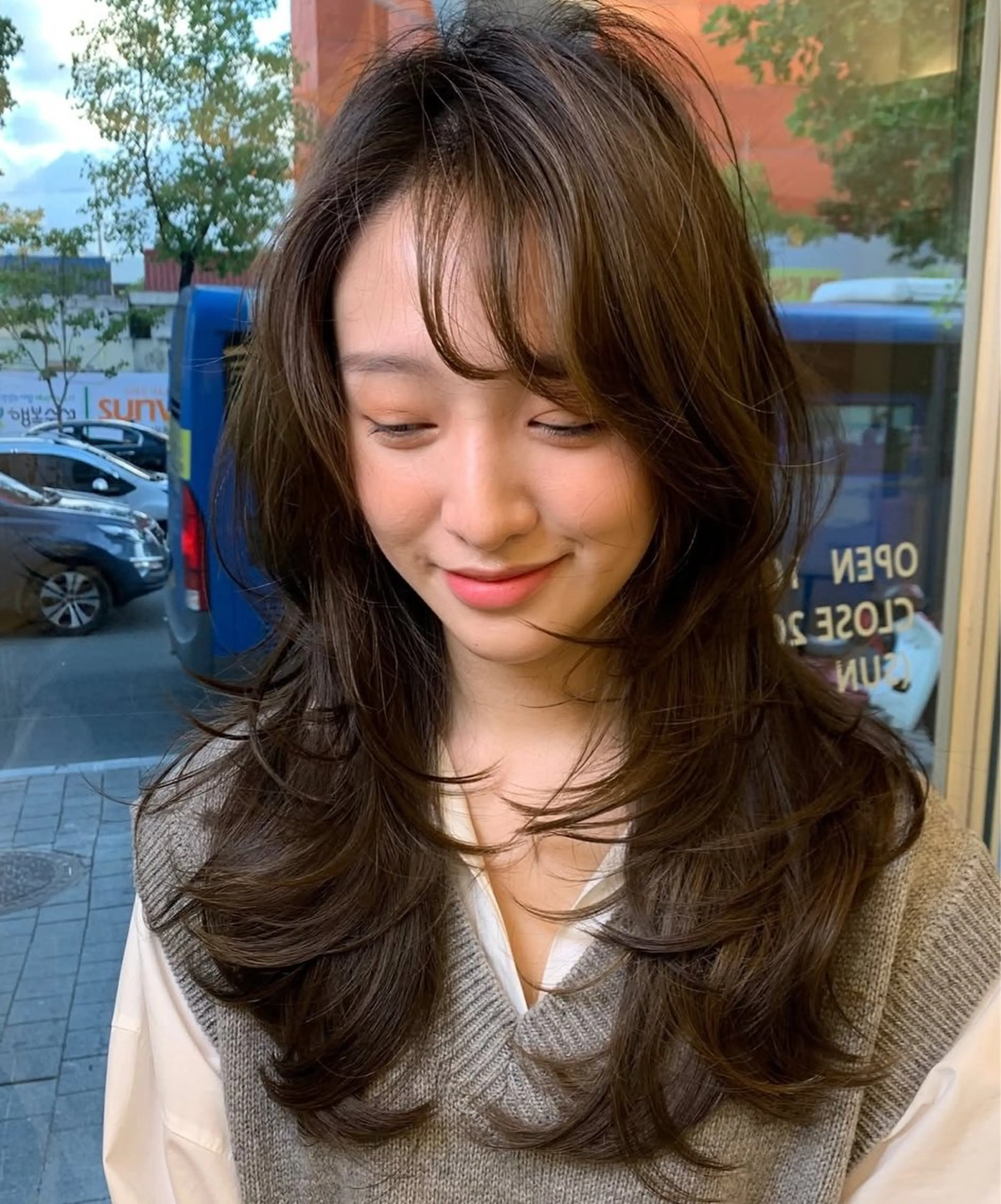 ロング カット ヘアカラー salowin 原宿 aroa所属・韓国／ハッシュカット ／透明感カラー／金野のヘアスタイル