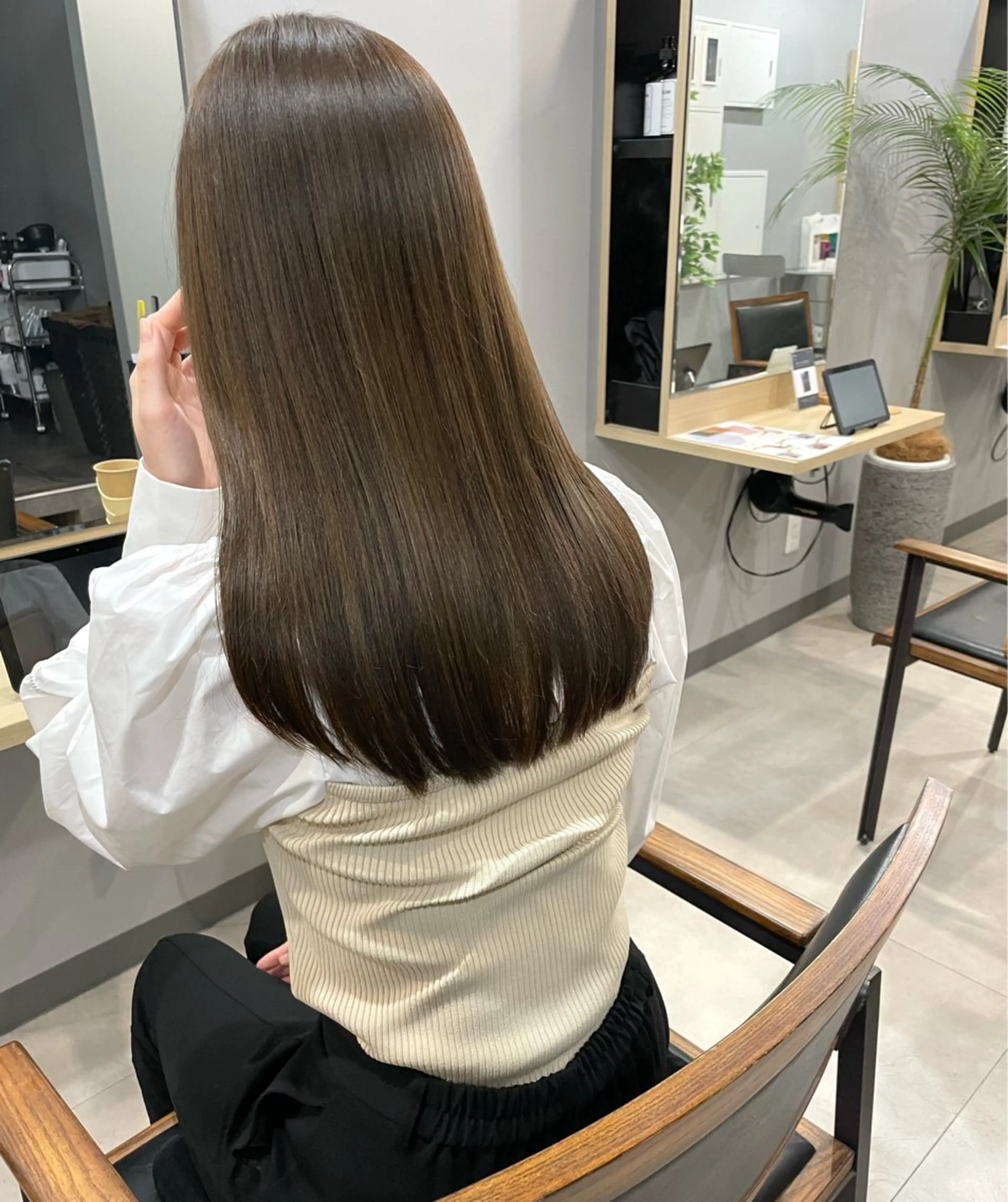 ロング カラー 髪質改善 カット ヘアカラー トリートメント Kamie 三宮のヘアスタイル