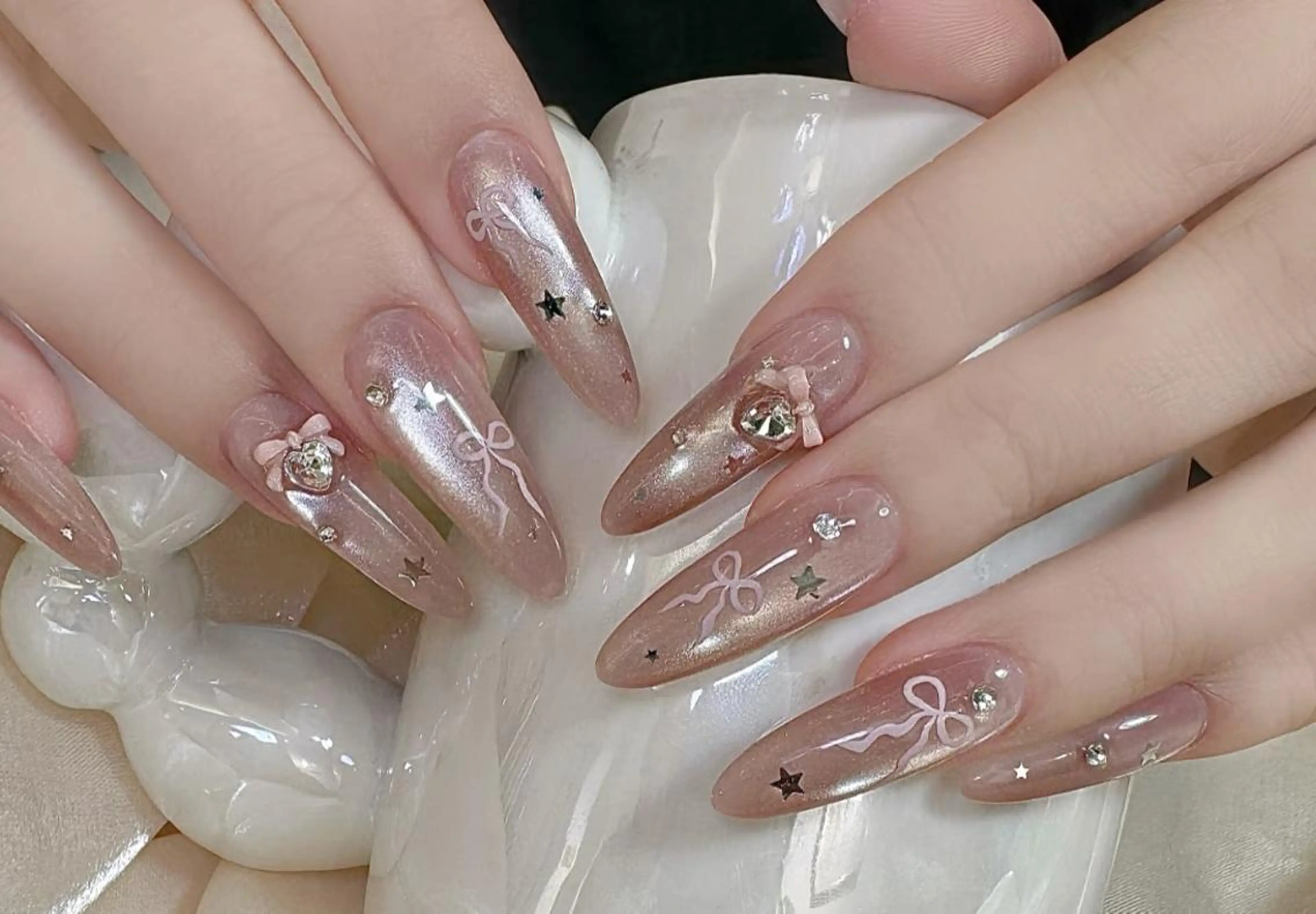ネイル ハンドネイル ハンドケア 🍑 momo_nailのネイルデザイン