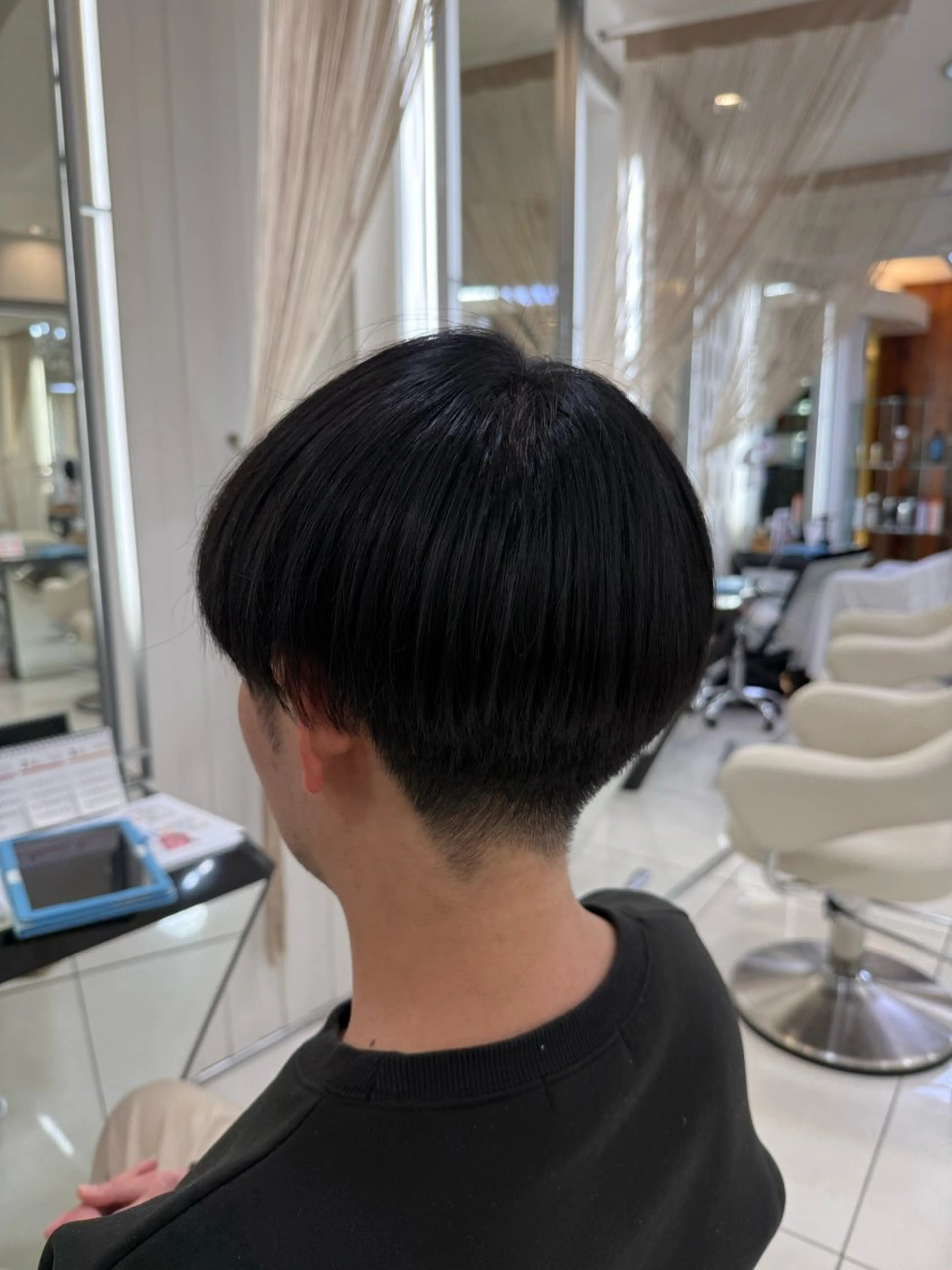 カット＋美髪縮毛矯正＋トリートメント✨️✨️の写真