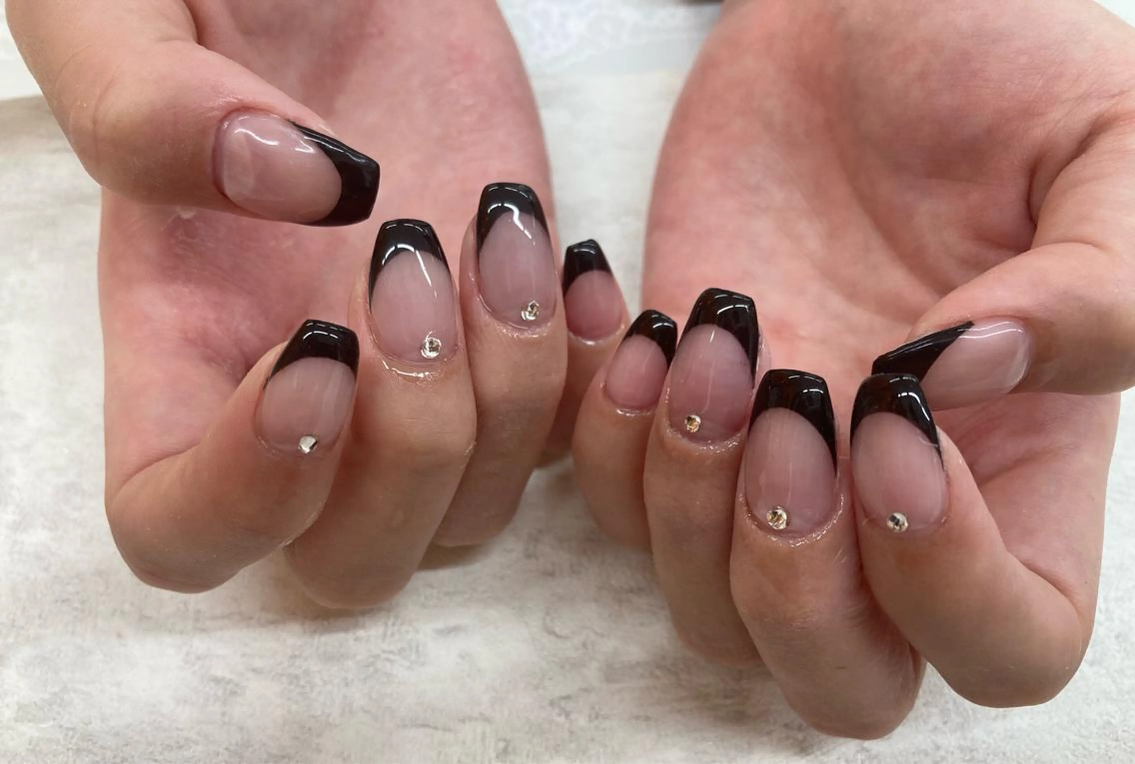 ネイル フレンチネイル ハンドネイル Maple所属・Maple saronのネイルデザイン