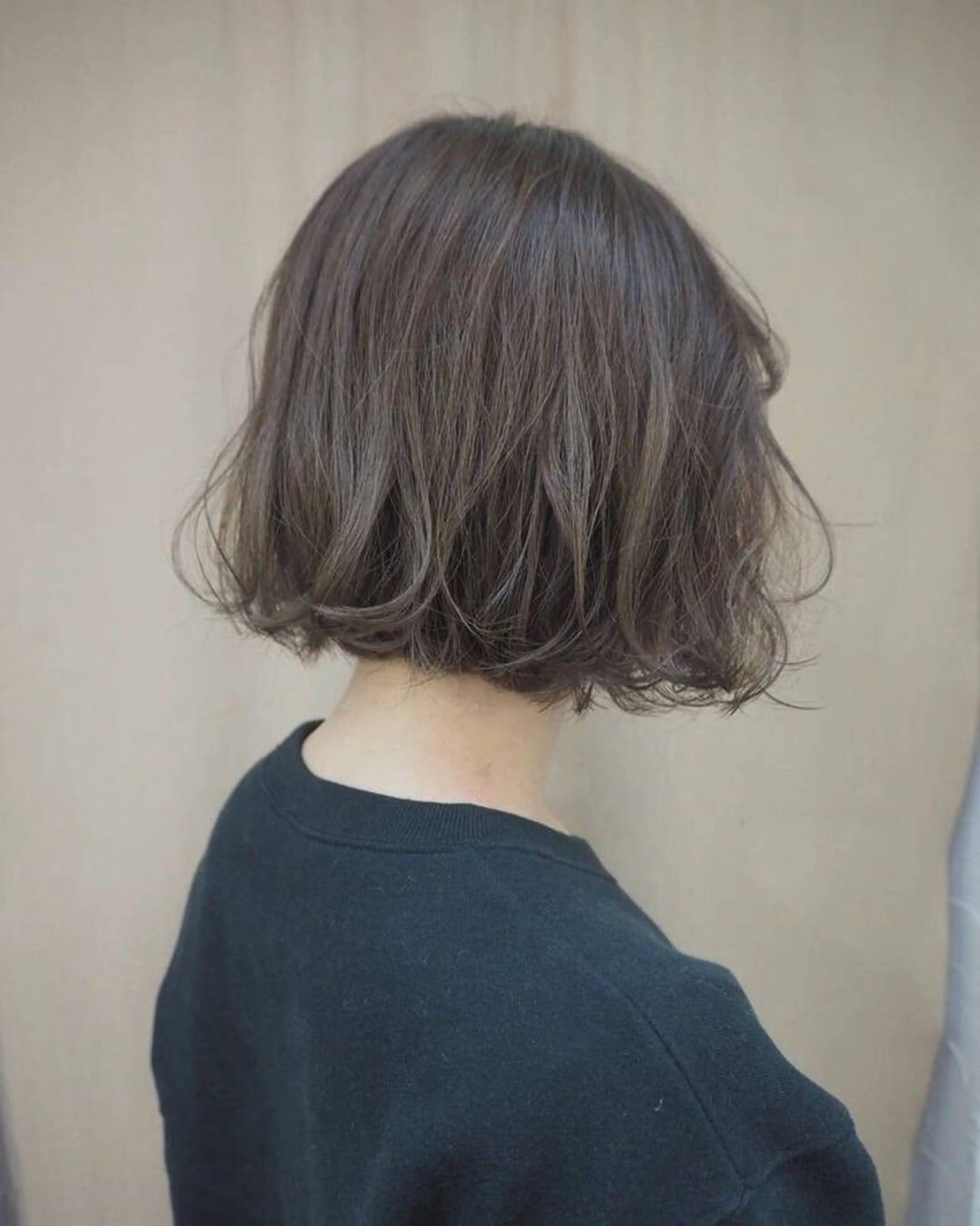 ミディアム カラー パーマ ミディアムパーマ ヘアカラー トリートメント 森山 陽菜のヘアスタイル