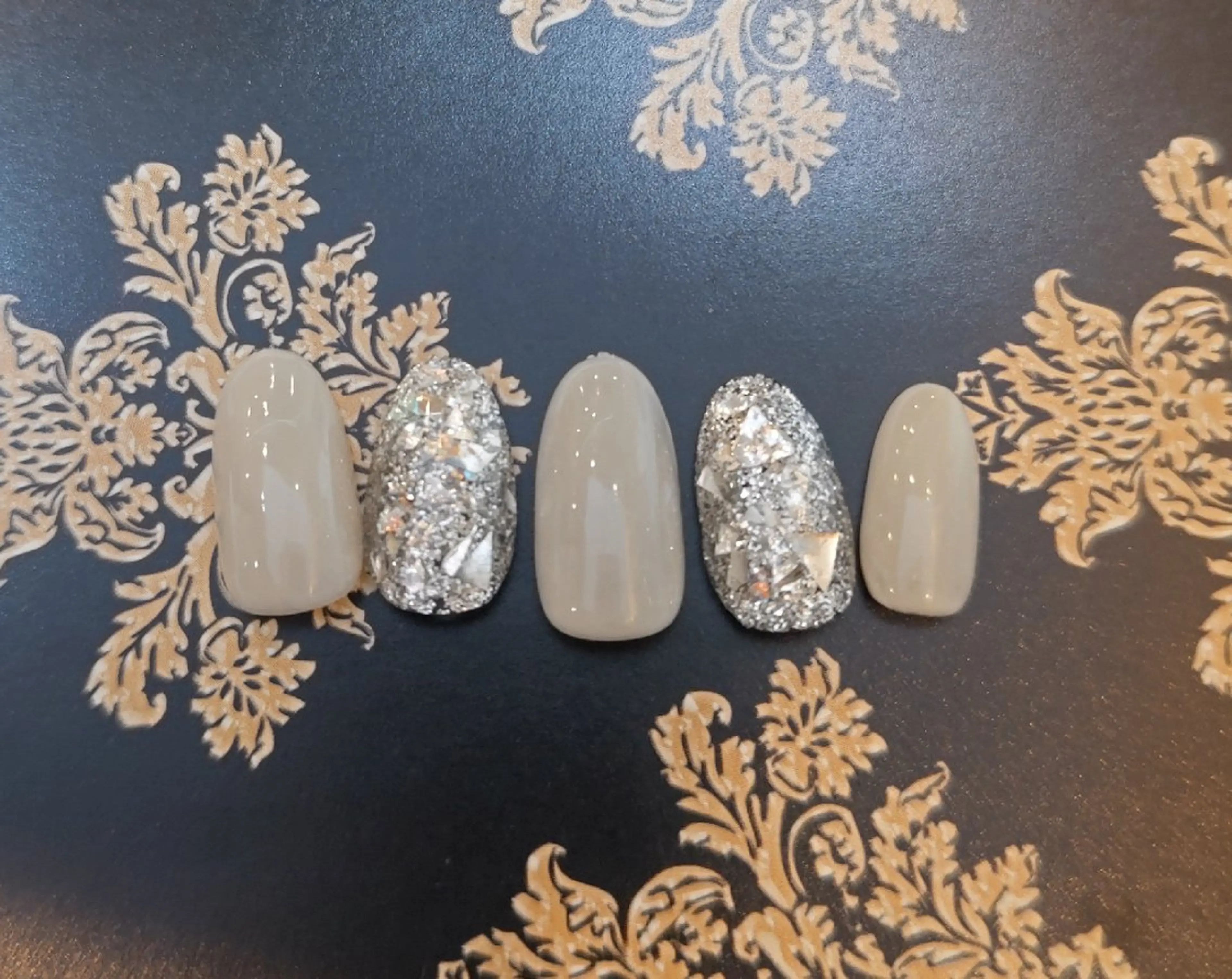 ネイル シンプルネイル ドクシュウサロン所属・ドクシュウ サロンのエステ・リラクイメージ