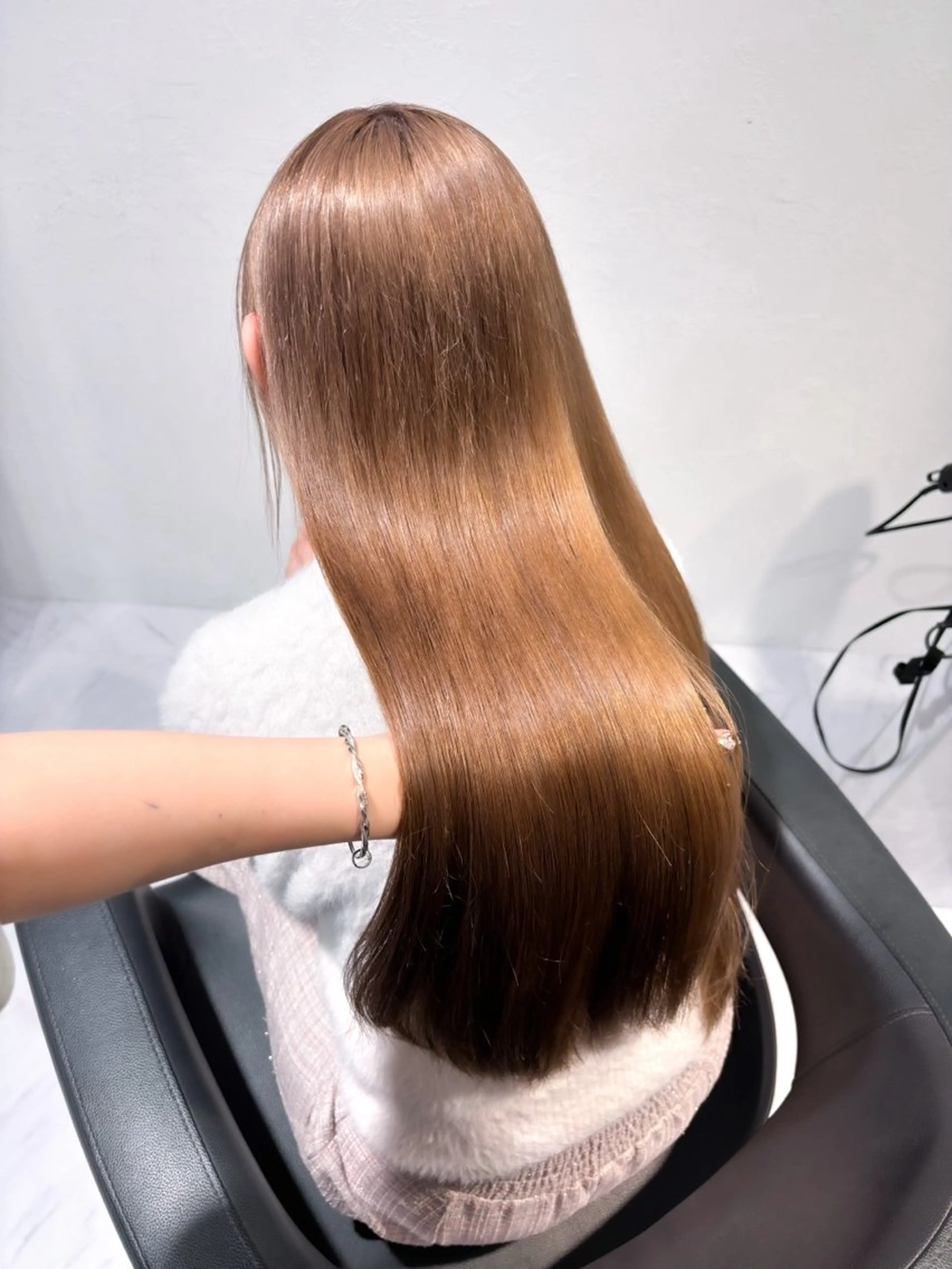 ロング カラー ハイトーンカラー 🦄レイヤーカットのヘアスタイル