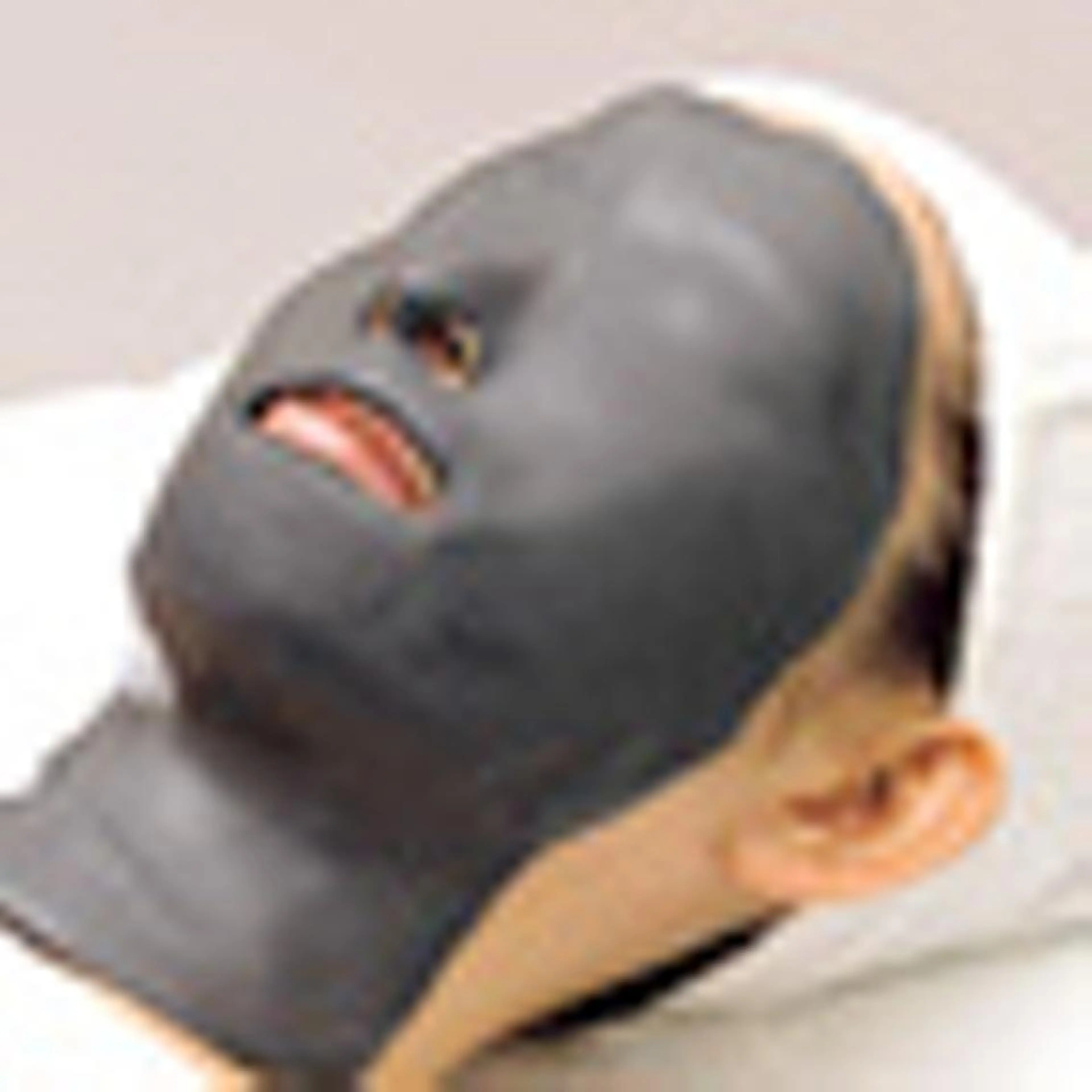 毛穴開きや汚れの気になる方に🍓余分な皮脂を吸着しすこやかな滑らかな肌に【アドバンスコース+クリーンパック】の写真