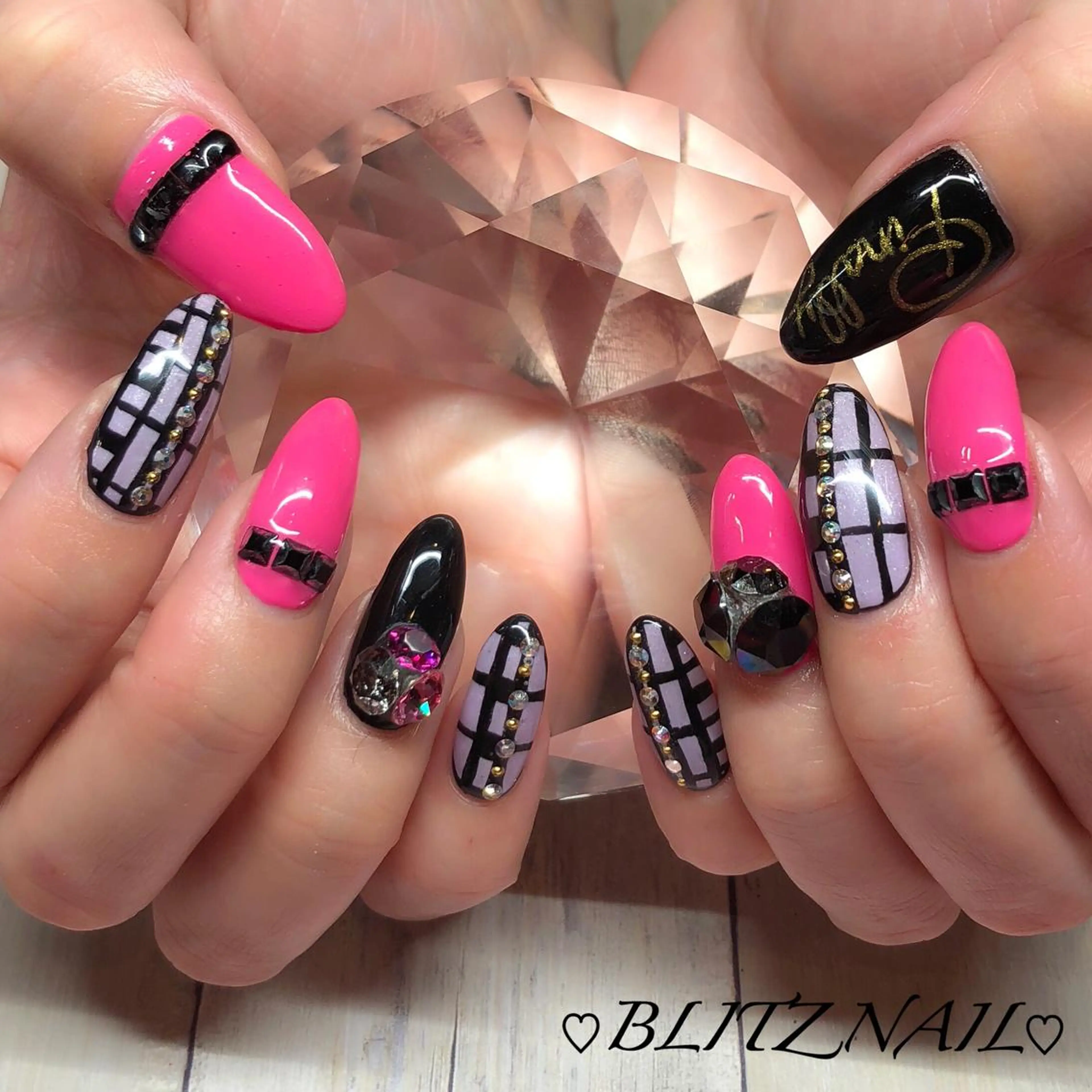 ネイル BLITZ Nail 岩田💅🏻✨のネイルデザイン