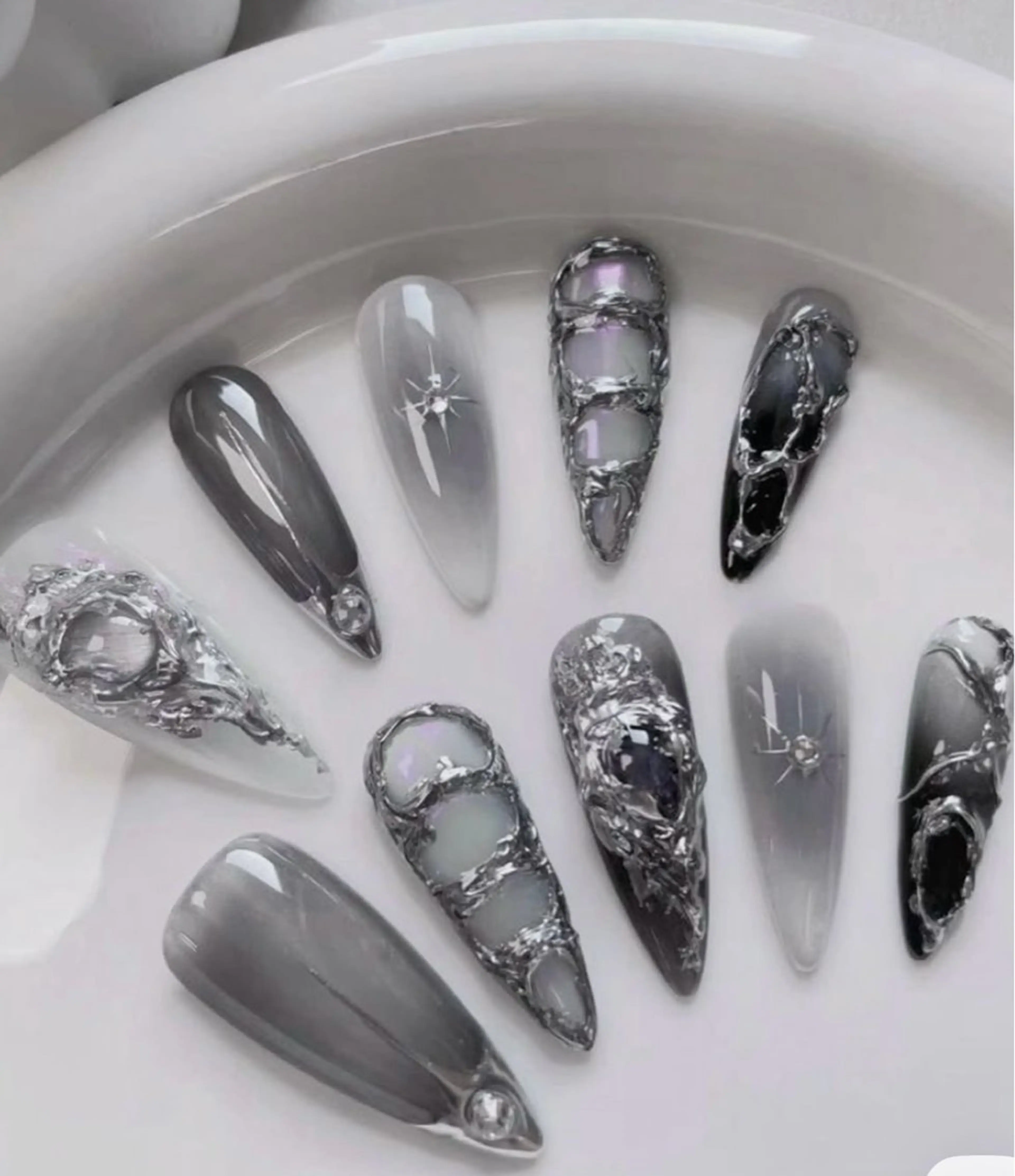 ネイル アートネイル フットネイル フレンチネイル ジェルネイル 韓国ネイル Kawaii Nail Salon所属・YURI NAIL NARITAのネイルデザイン