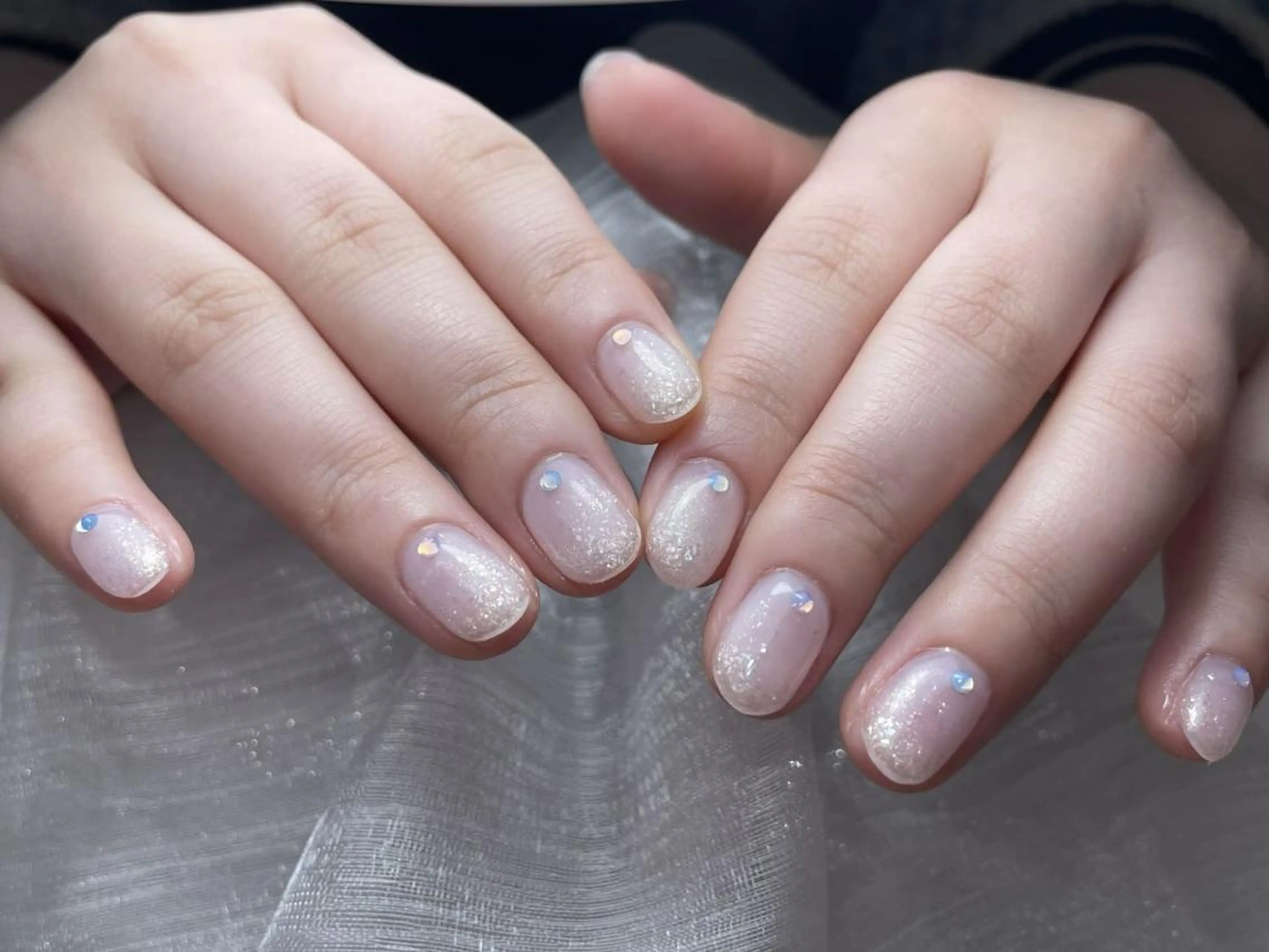 ネイル チークネイル 長さ出し フレンチネイル グラデーション マグネットネイル ハンドネイル ハンドケア ヨウ キョウセンのネイルデザイン