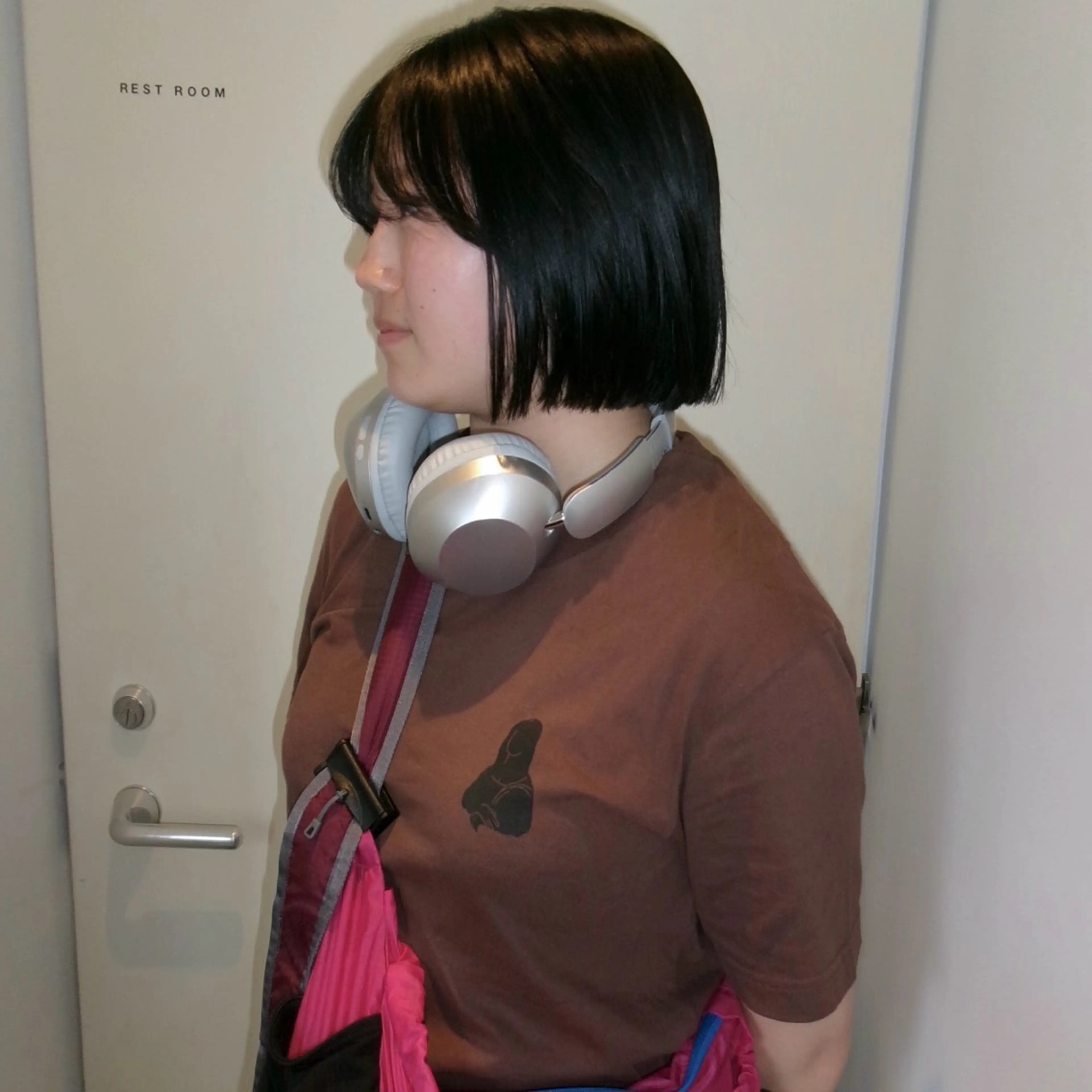 ショート カラー 透明感カラー 顔まわりレイヤー 顔周りカット ハッシュカット レイヤーカット カット トリートメント nonoka オリーブ/グレージュのヘアスタイル