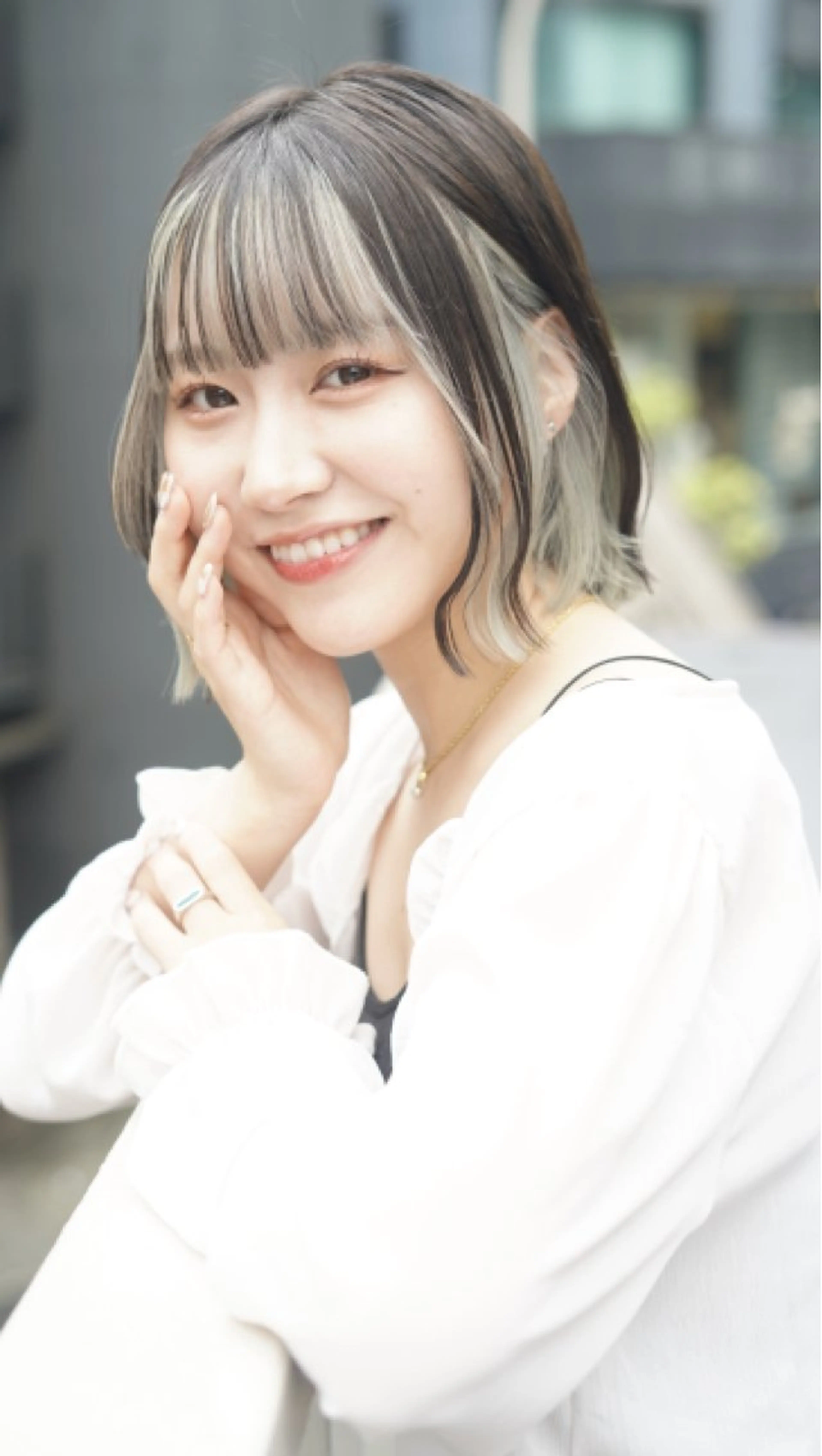 ミディアム yelm所属・🫒オリーブカラー ミディアムレイヤー✨のヘアスタイル