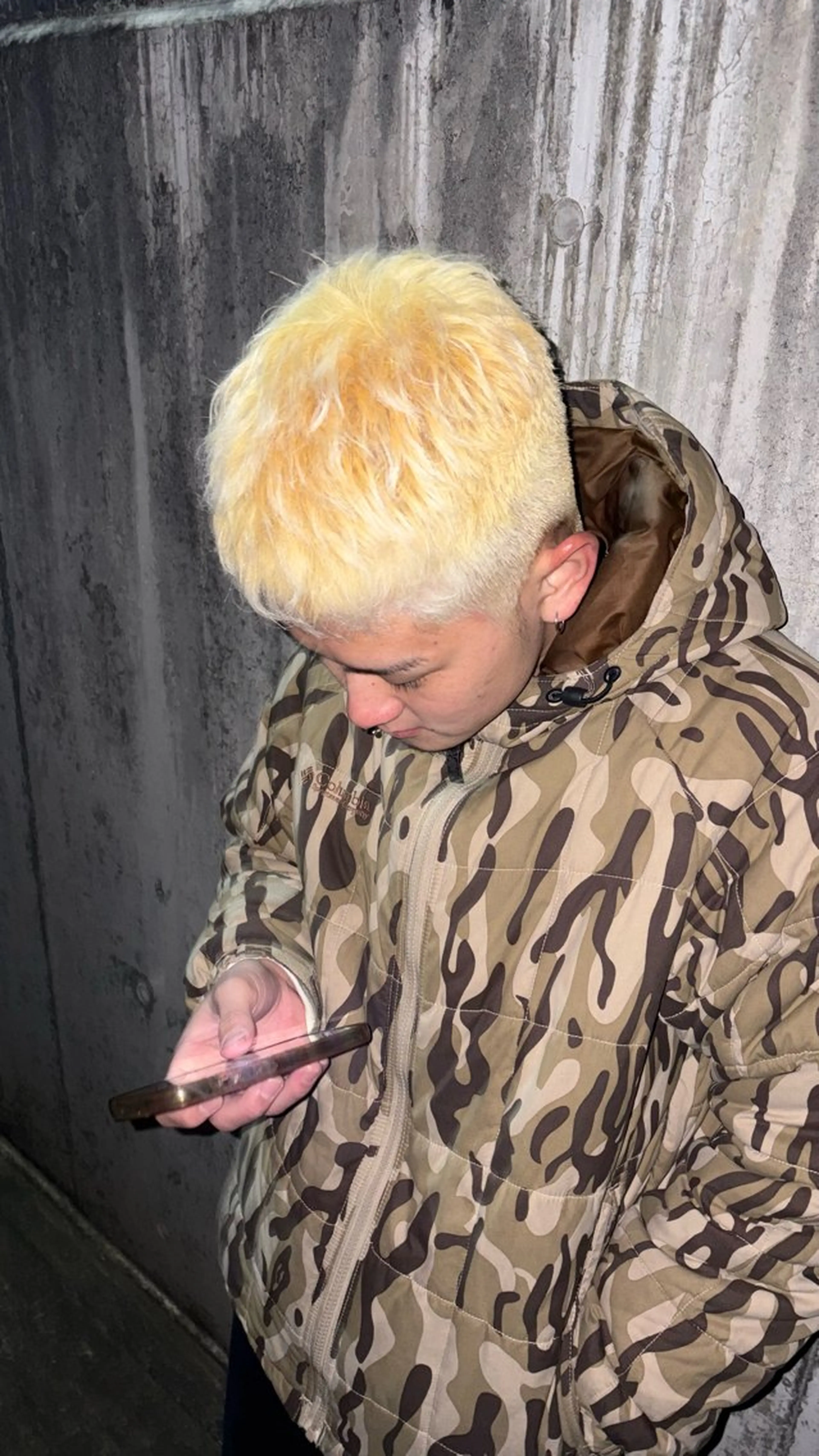 カラー メンズ メンズブリーチ ブリーチ 抜きっぱなしブロンド ヘアカラー トリートメント Lelie by artina所属・💚 AKI 💚のヘアスタイル