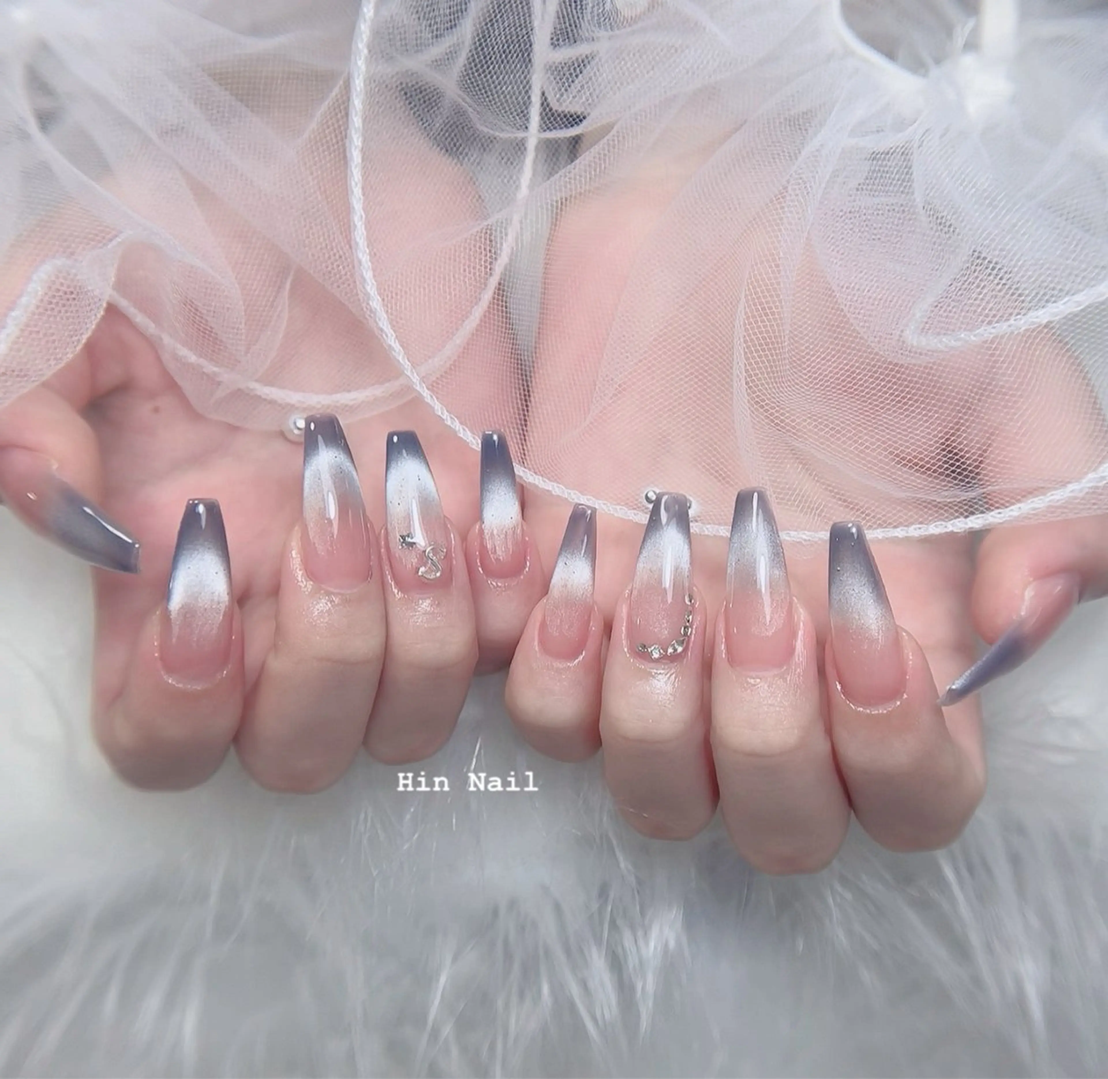 ネイル HIN NAILのネイルデザイン