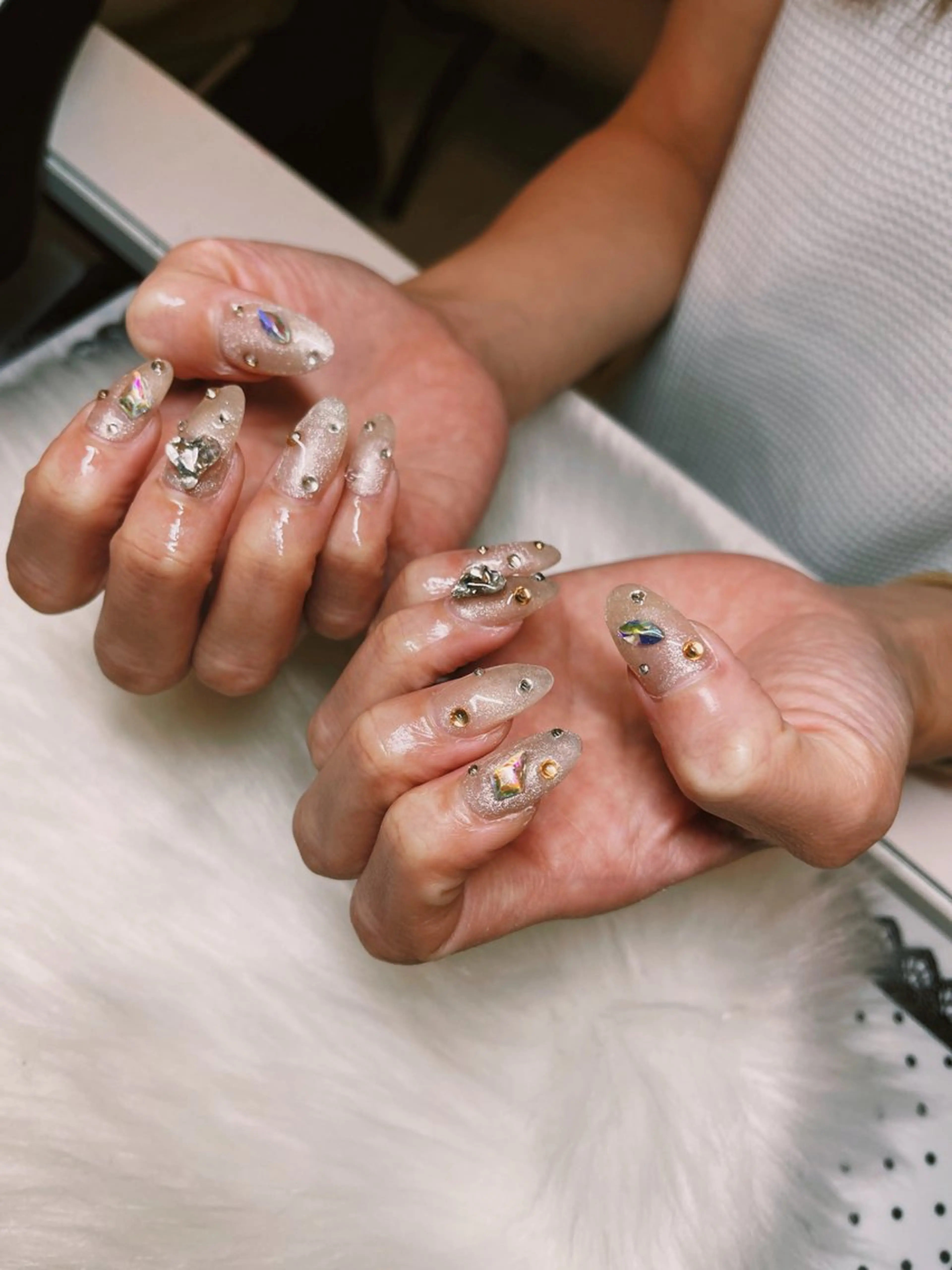 ネイル キラキラネイル マグネットネイル ストーンネイル CLAIRE 〚クレア〛のネイルデザイン