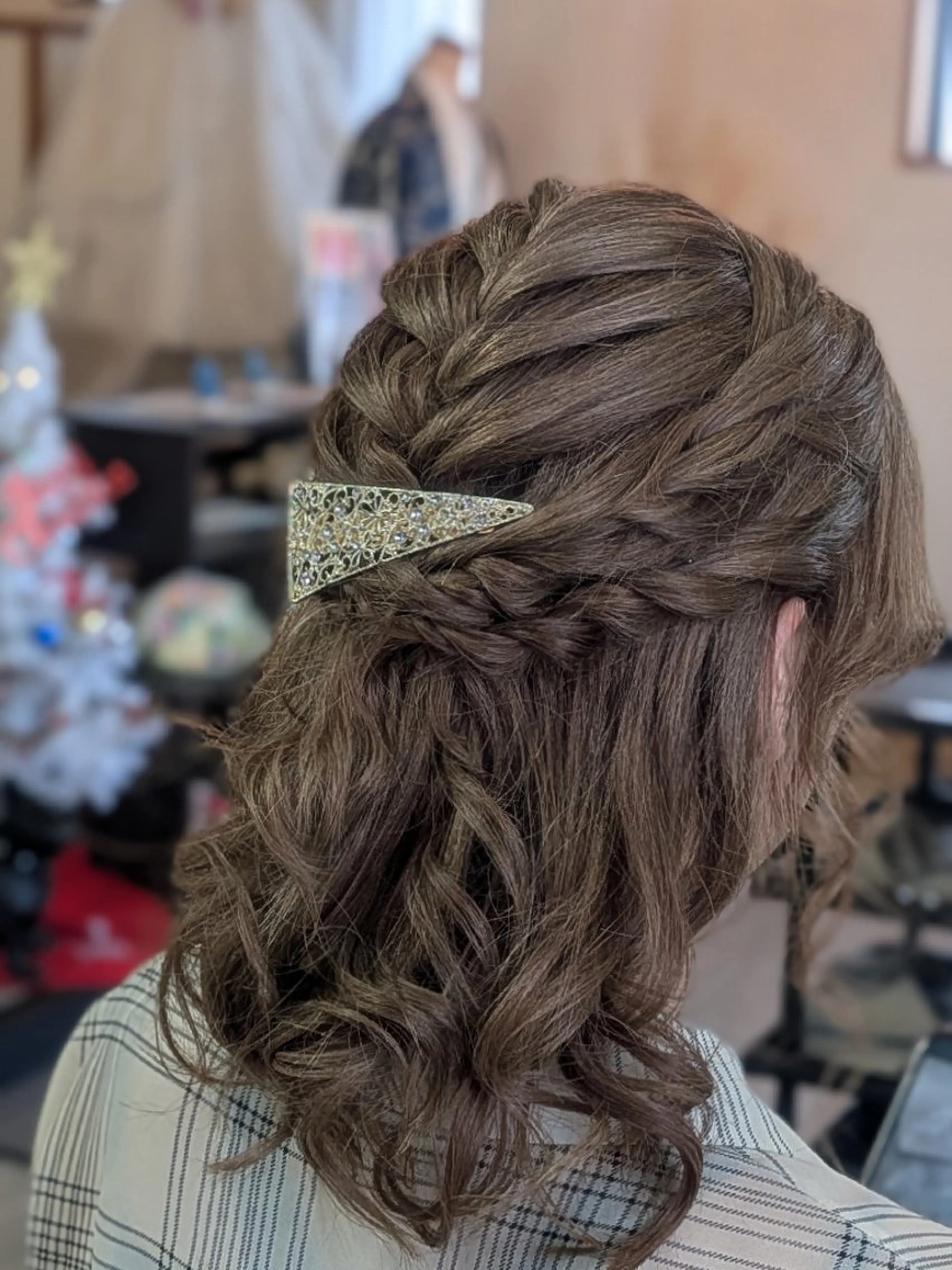 ミディアム ヘアアレンジ HI SAの眉毛・アイブロウイメージ