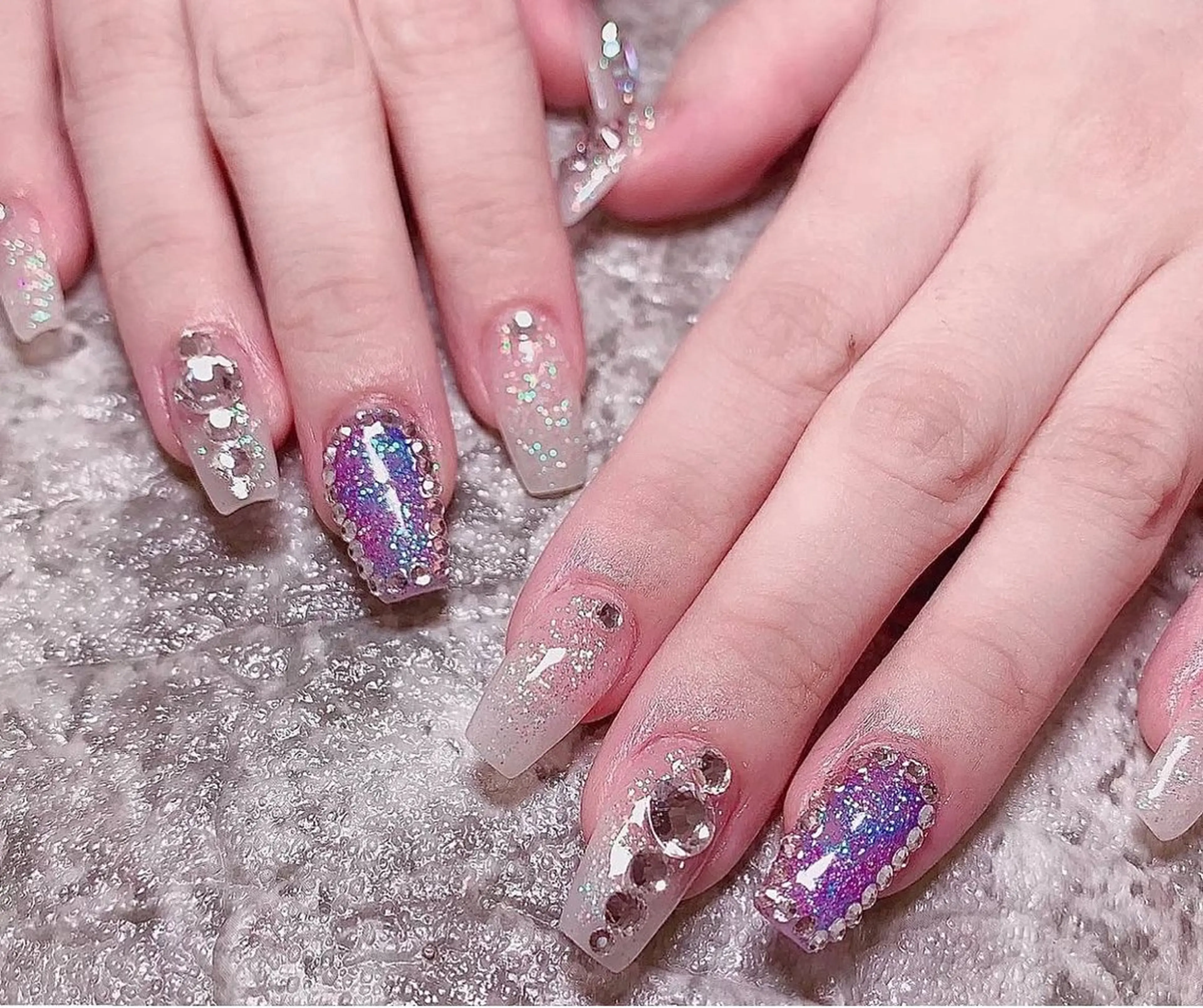 ネイル えくにゃん所属・AMAGASAKI LISAのネイルデザイン