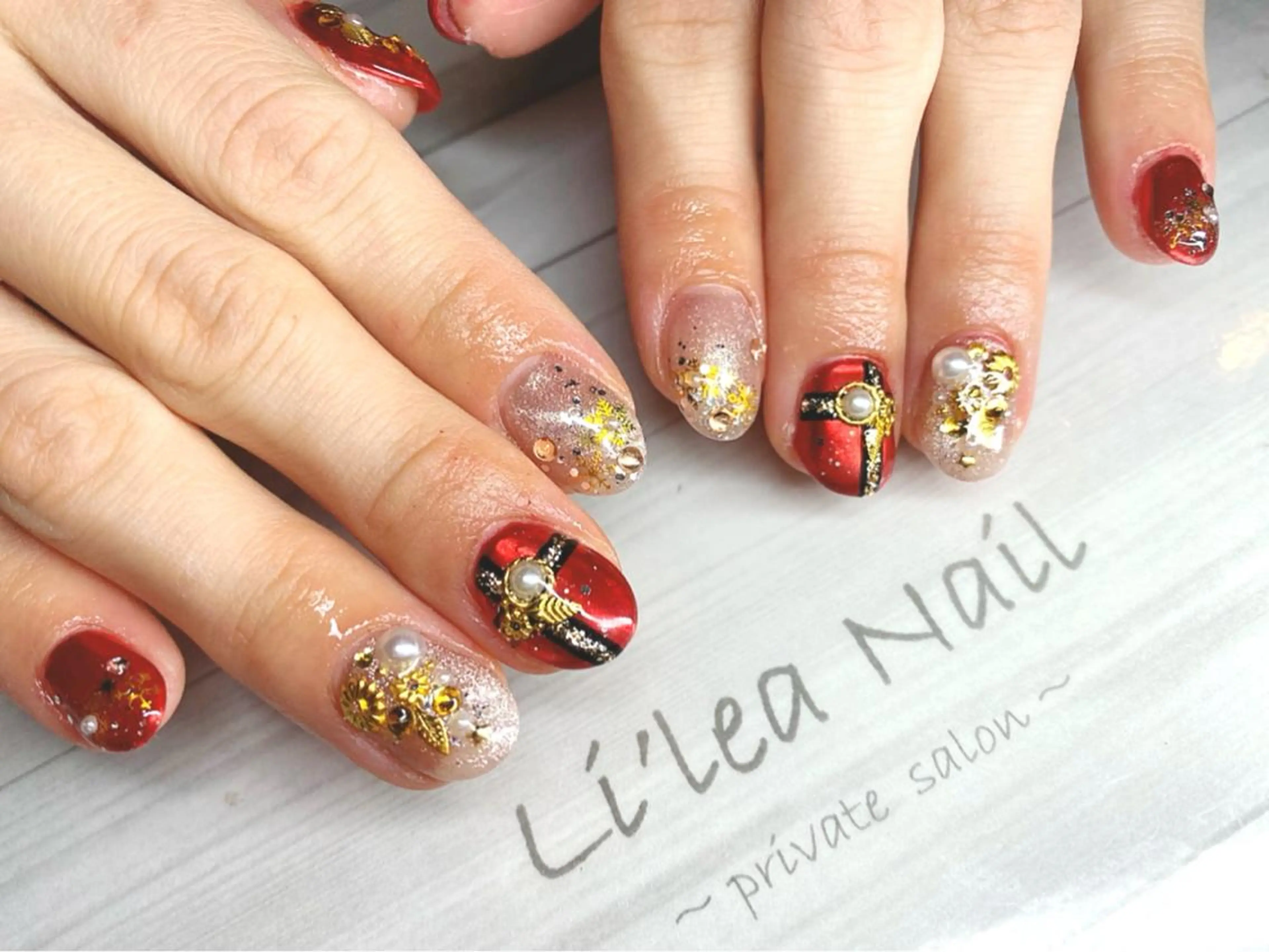 ネイル Li'leaNail AINAのネイルデザイン