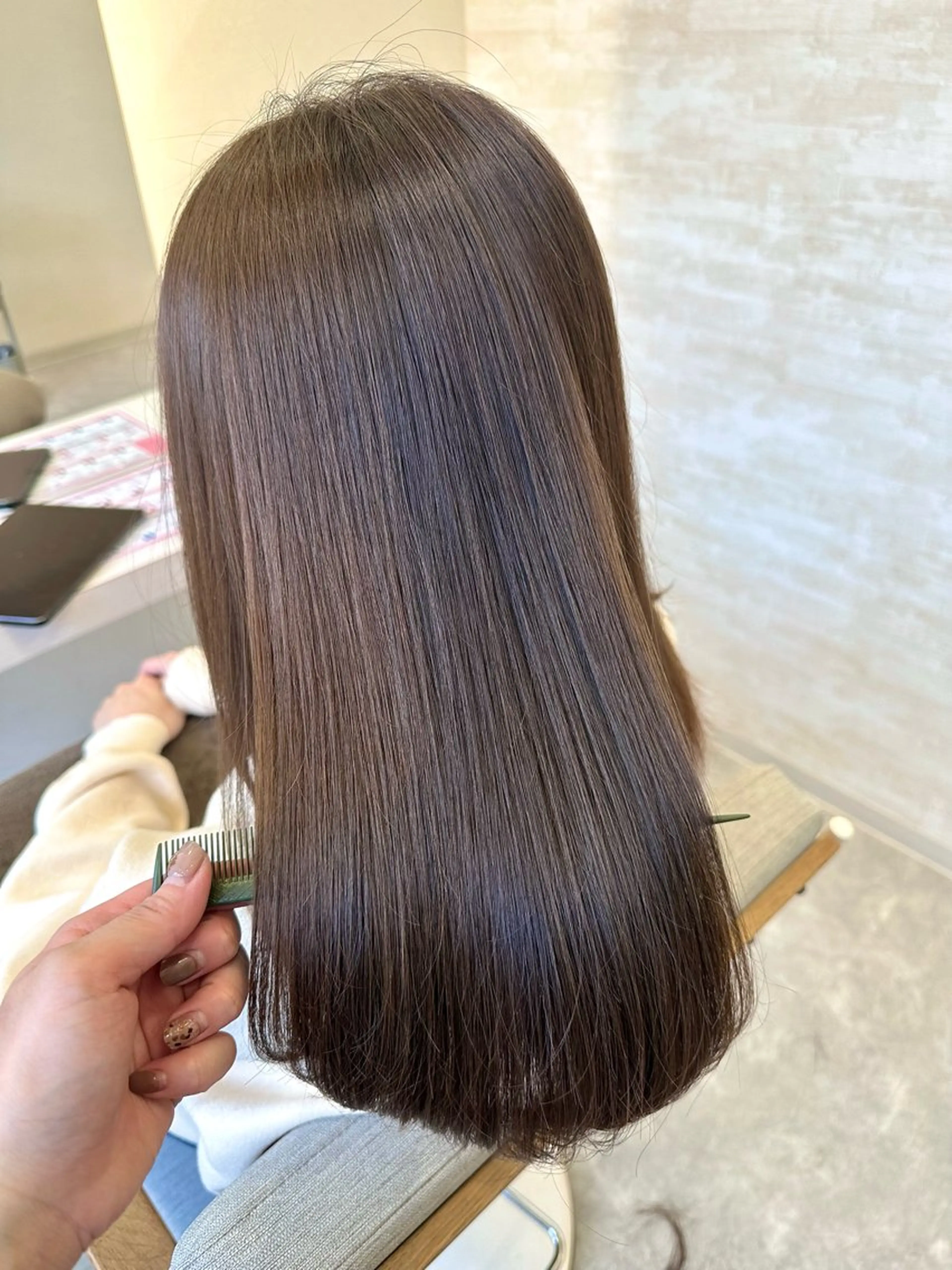 セミロング 髪質改善&ヘアケア 永山若奈のヘアスタイル