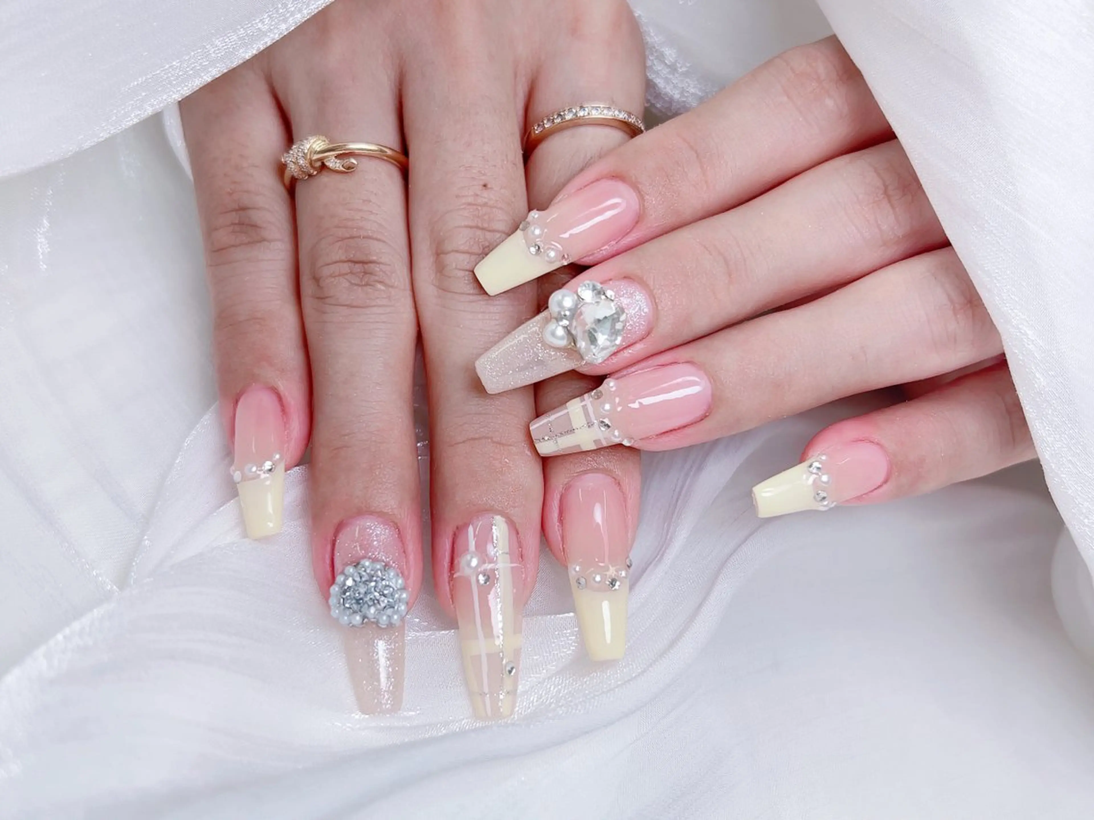 ネイル ハンドネイル 🎀Ｍ nails✨ ビューティーのネイルデザイン