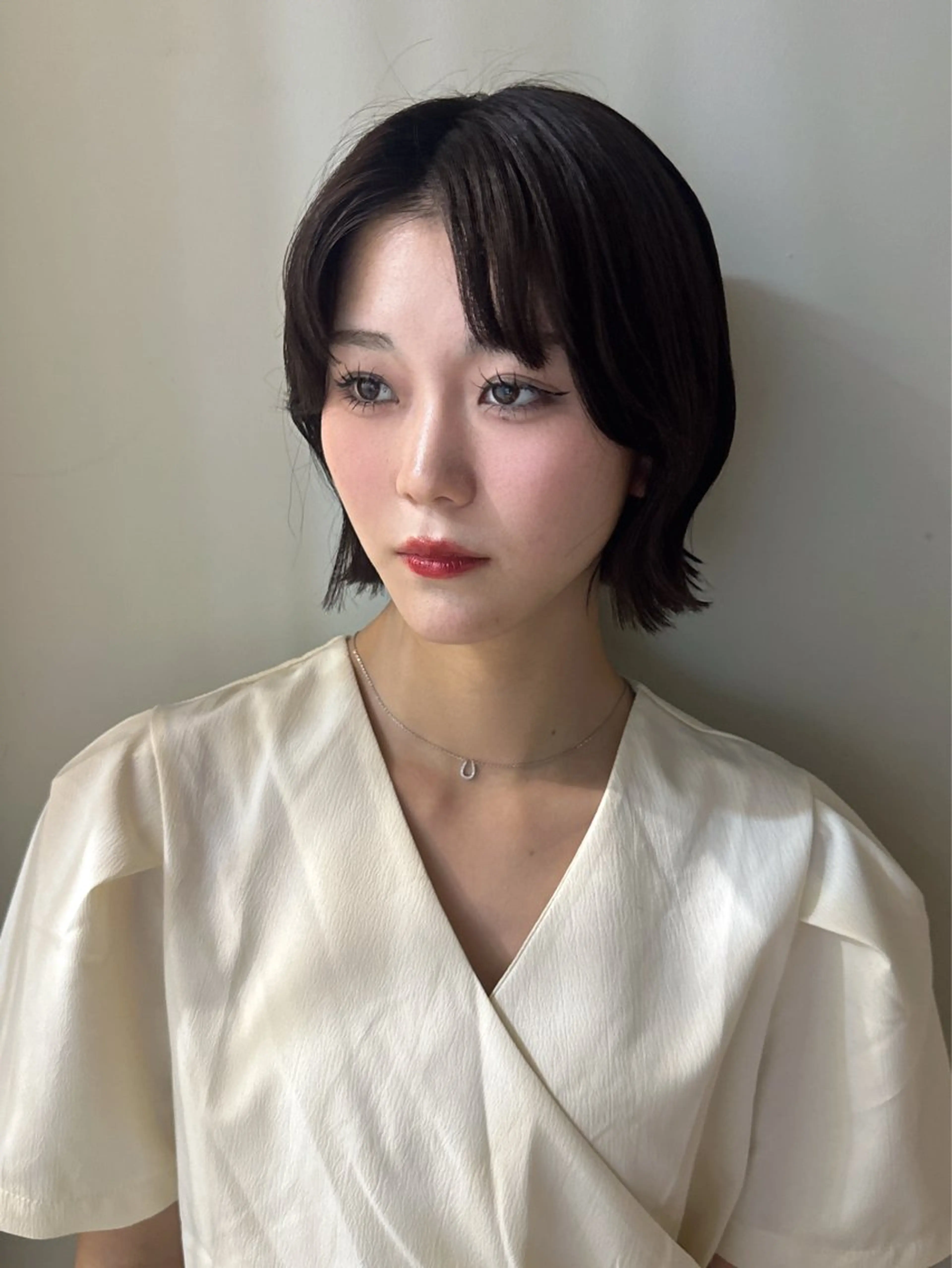 ショート ヘアアレンジ akari/ 透明感/ワンカラーのヘアスタイル