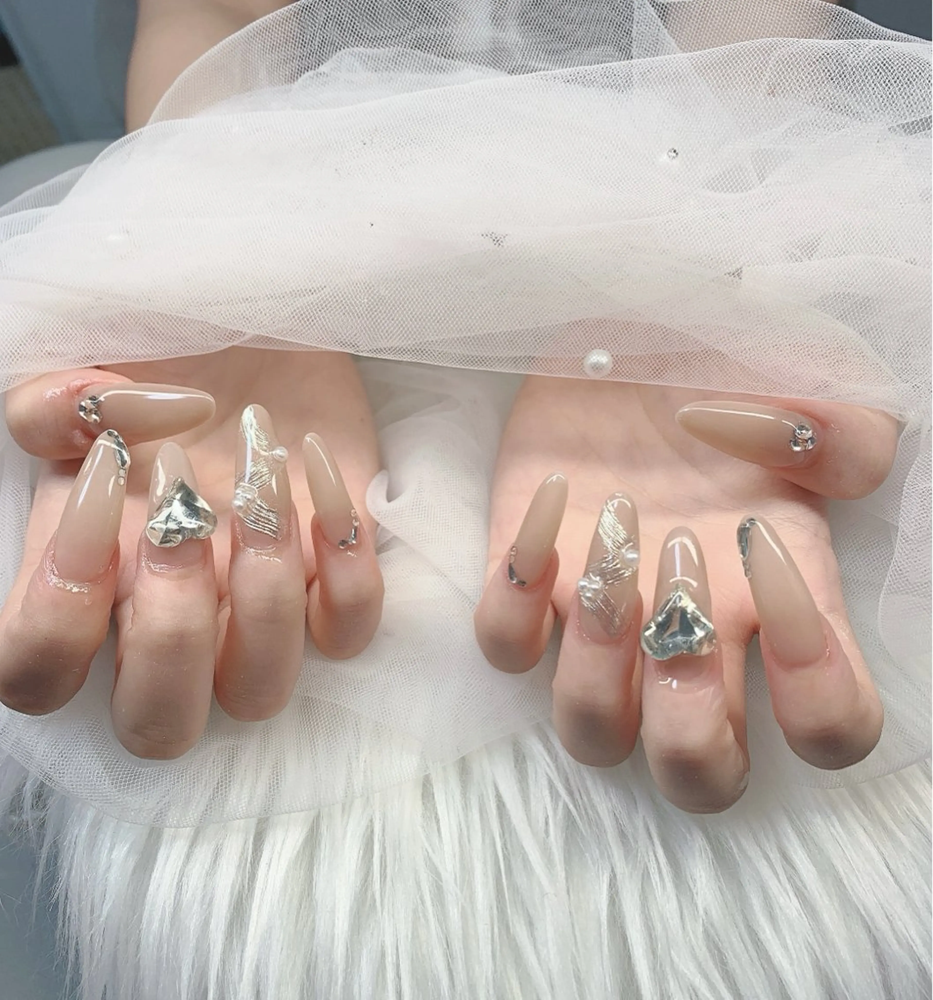 ネイル ハンドネイル T. Leeのネイルデザイン