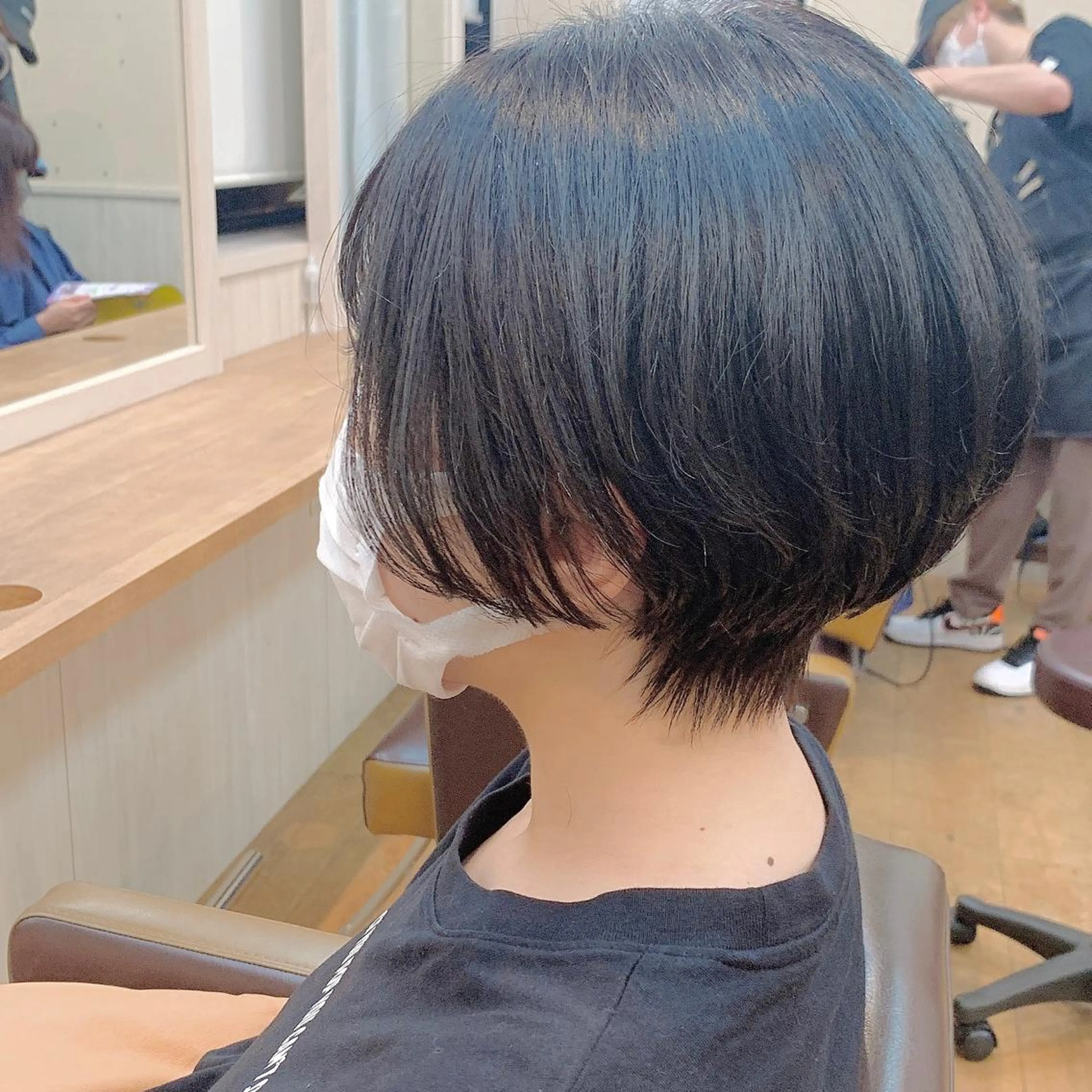 ショート ハンサムショート ショートヘア カット NUMBER_ ユイナのヘアスタイル