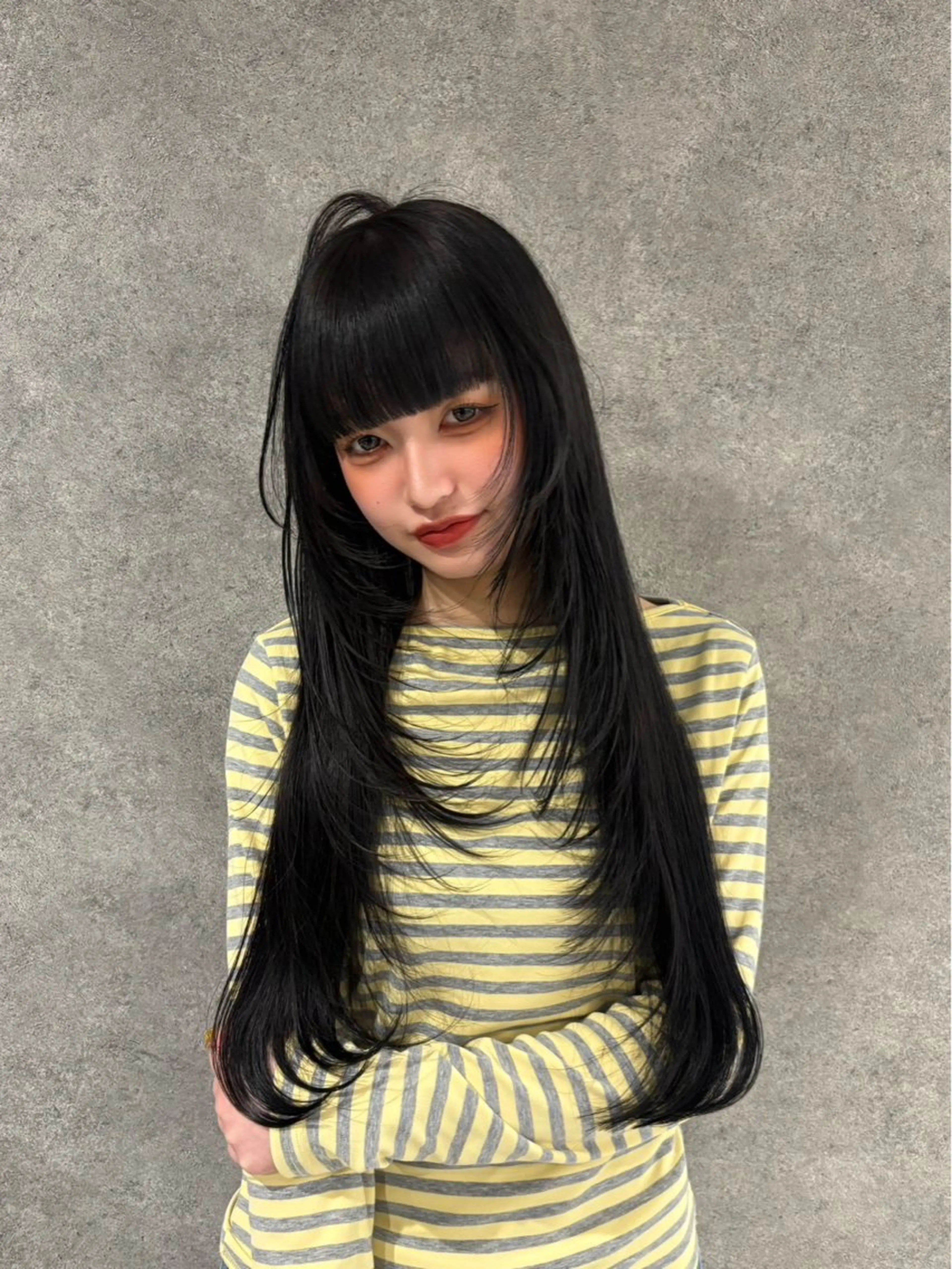 ロング カラー 黒髪 透明感カラー くびれヘア レイヤーカット ヘアカラー 紅都🫧透明感 水光カラー🫧のヘアスタイル