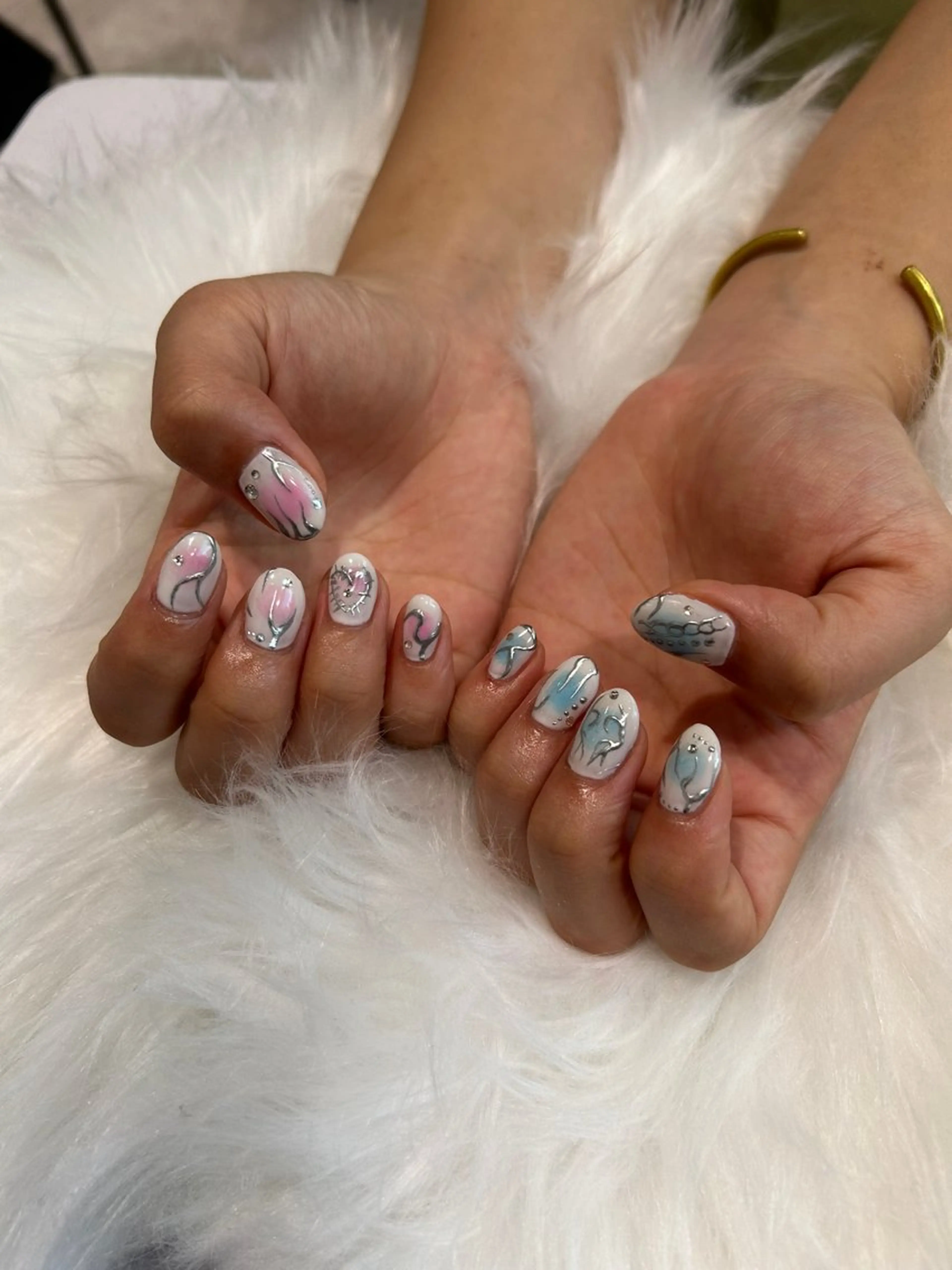 ネイル 成人式 長さ出し 韓国ネイル ショートネイル ハンドネイル ♡ハイトーン★ ネイル/しの♡のヘアスタイル