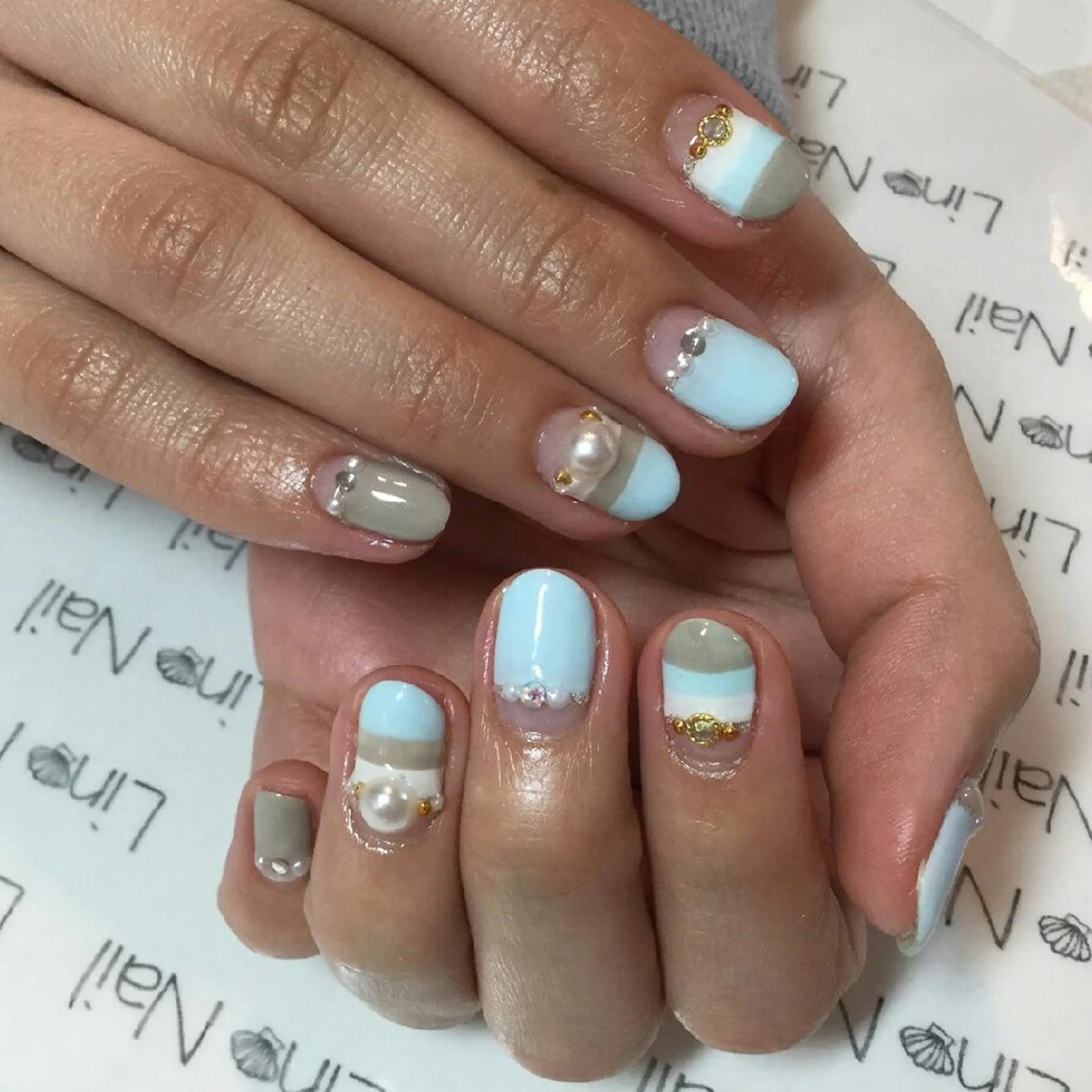 ショート ミディアム セミロング ロング カラー ネイル まつエク キラキラネイル Lino Nail(リノネイル)所属・Lino Nail sekitomiのネイルデザイン