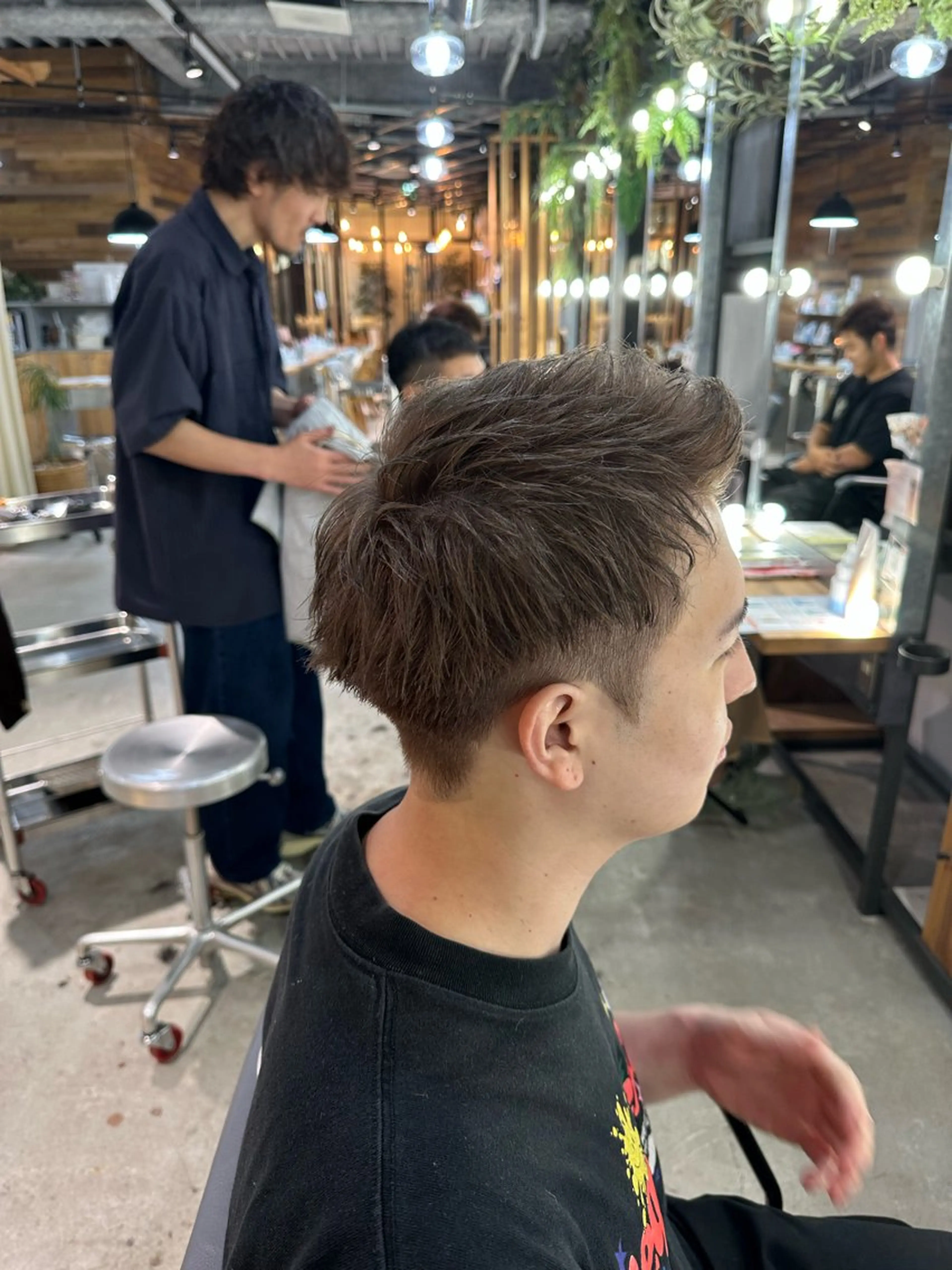 カラー メンズ メンズショート ベージュカラー ミルクティーベージュ カット ヘアカラー 溜 一太のヘアスタイル