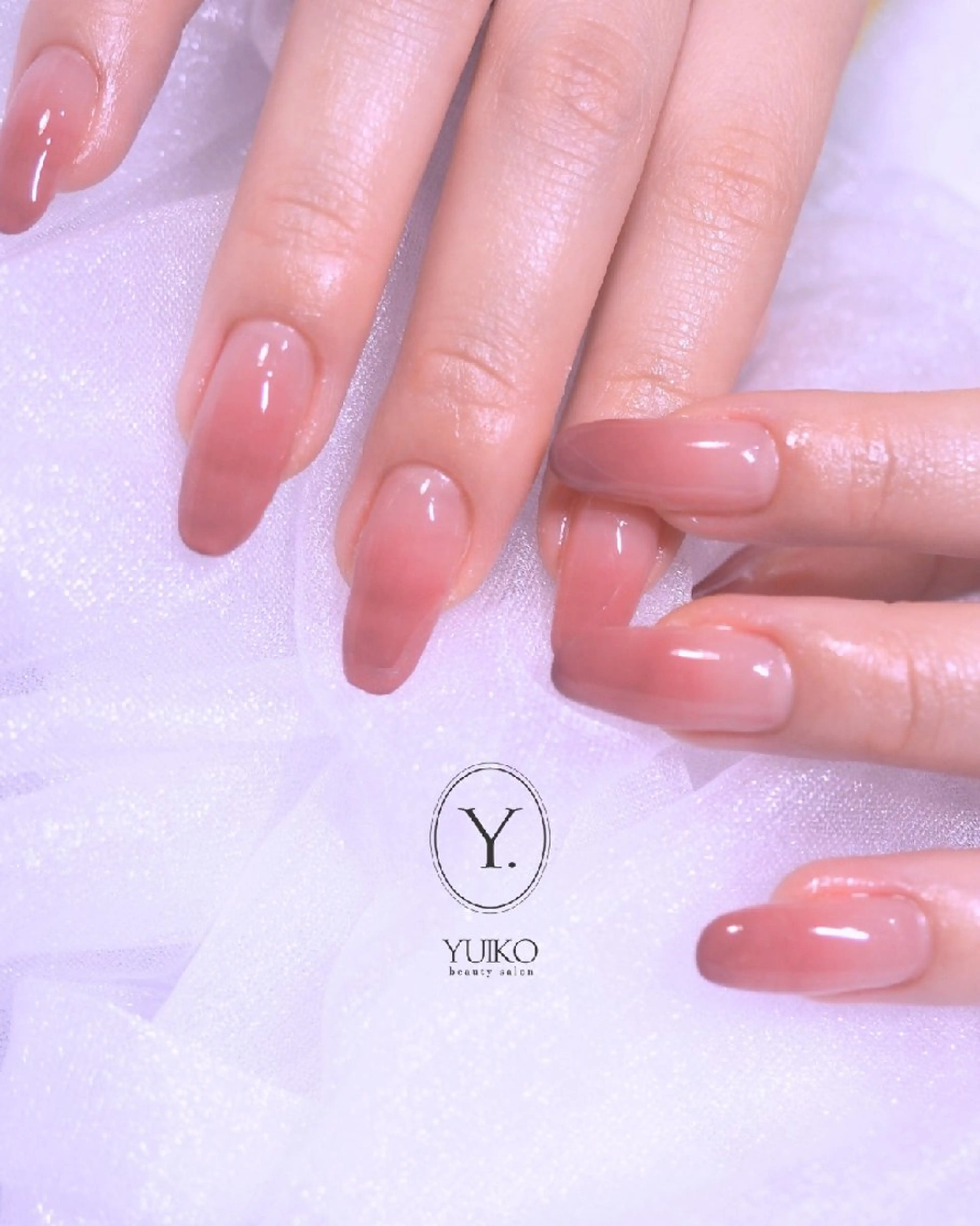 ネイル 長さ出し グラデーション ハンドネイル YUIKO _nail のネイルデザイン
