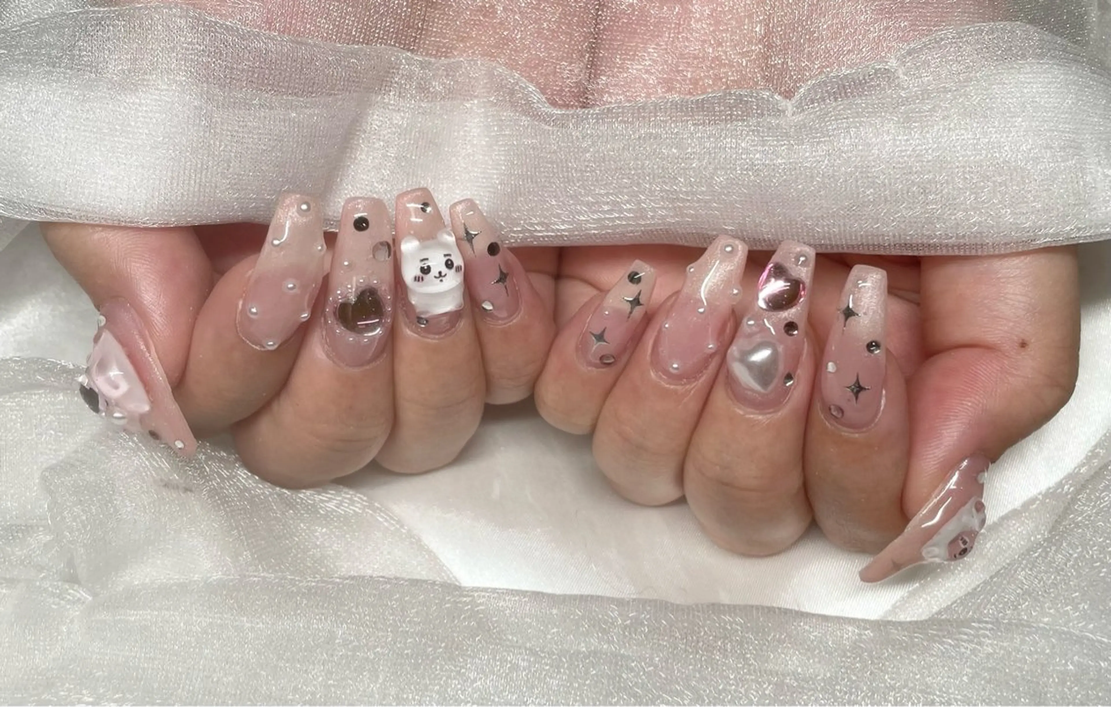 ネイル ハンドネイル Roi〈ロワ〉 Minakoのネイルデザイン