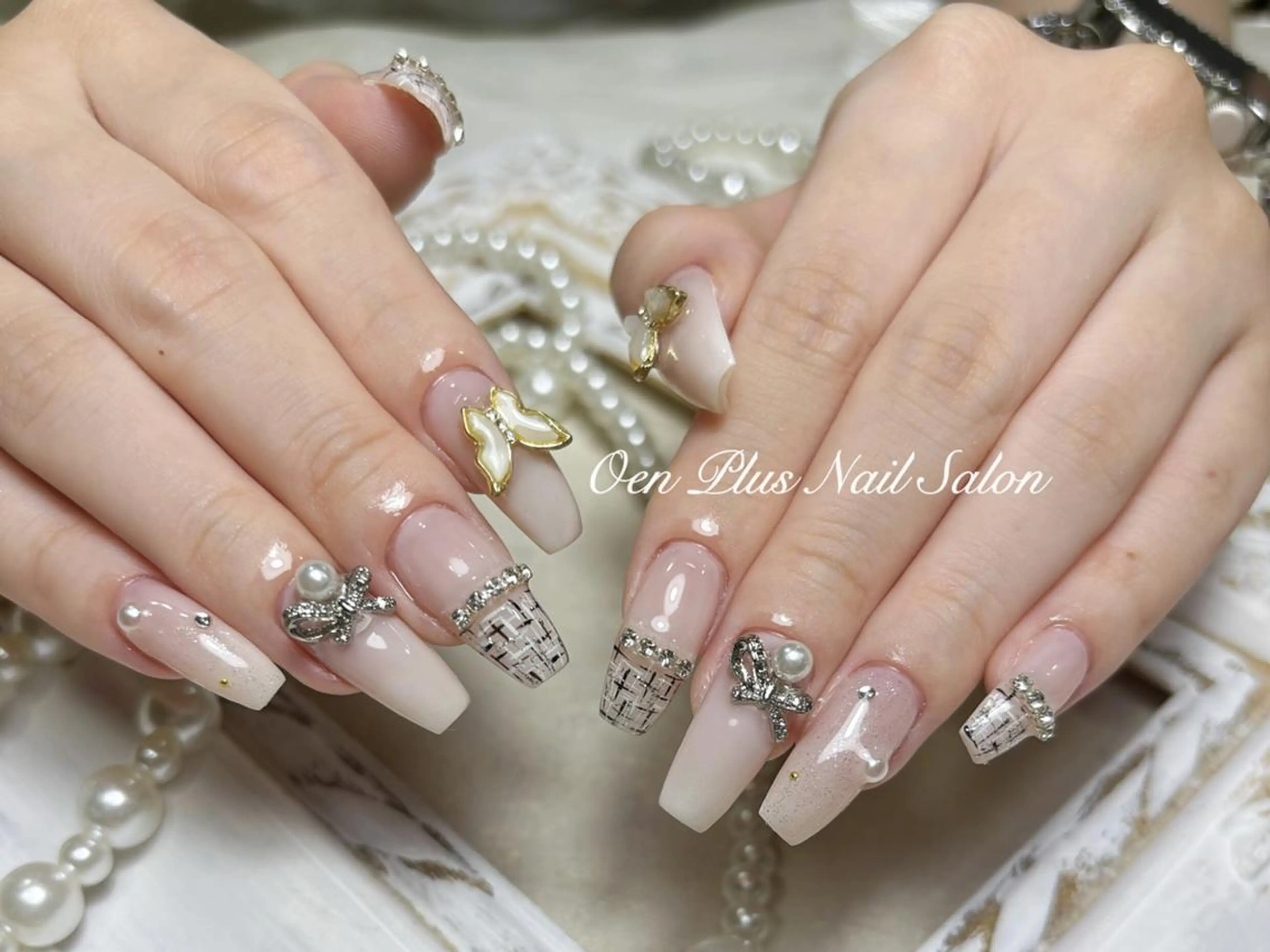 ネイル One Plus Nail Salonのネイルデザイン