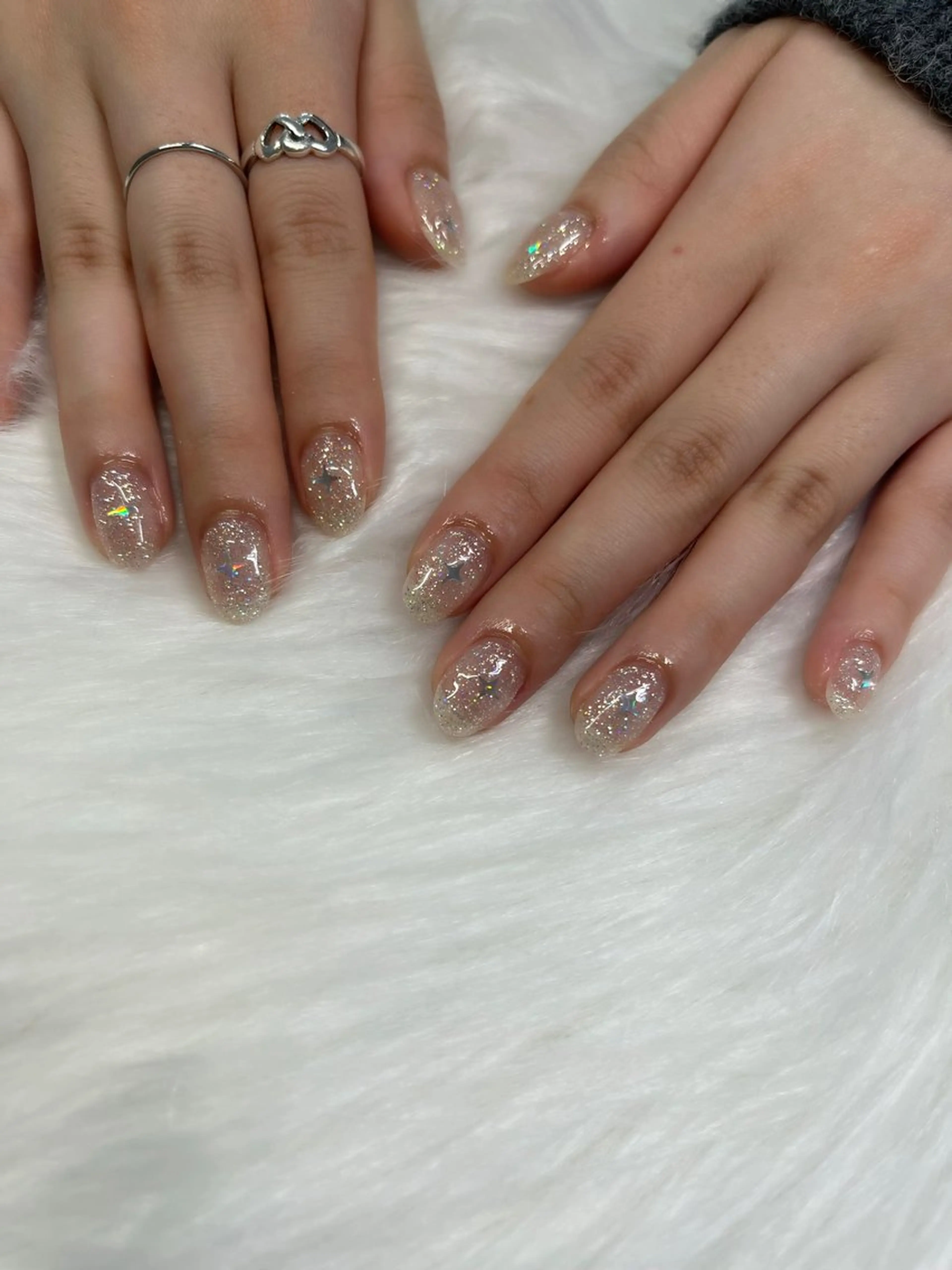 ネイル 鈴木 愛理のネイルデザイン