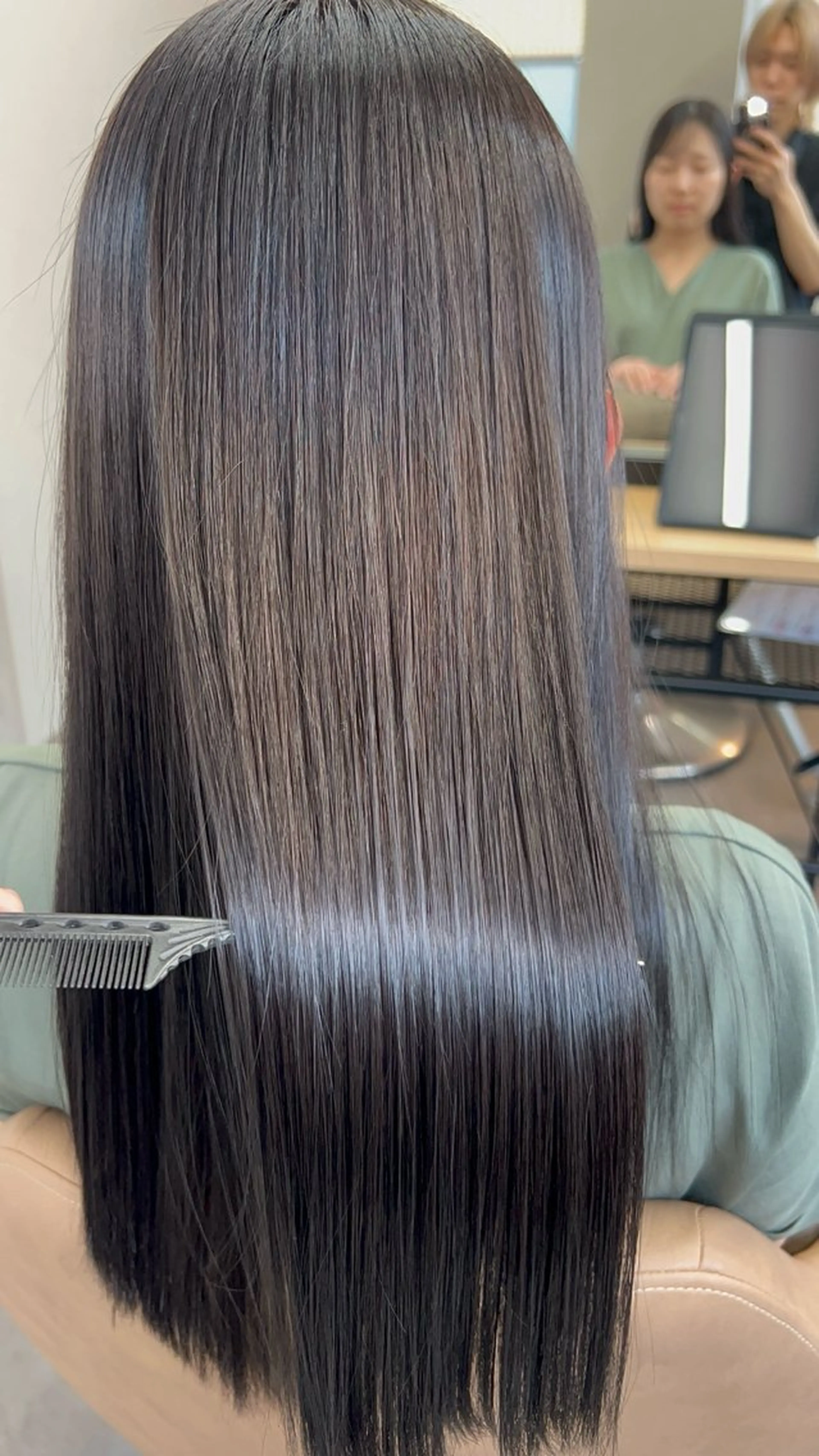 ロング 縮毛矯正 トリートメント Moana by HEADLIGHT 武蔵小杉店 【モアナ バイ ヘッドライト】所属・大森 勝馬のヘアスタイル