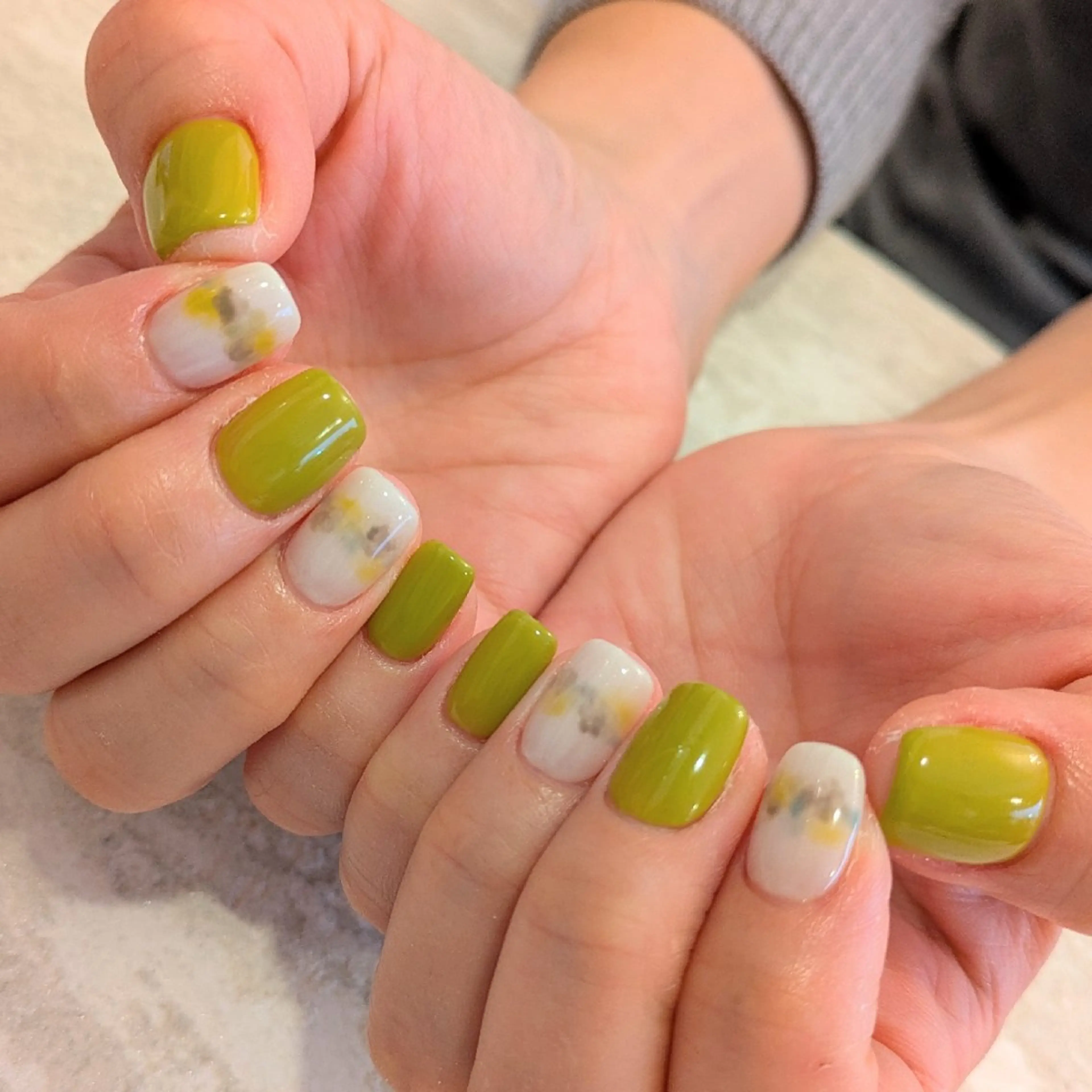 ネイル ニュアンスネイル ジェヌインネイル 河内のネイルデザイン