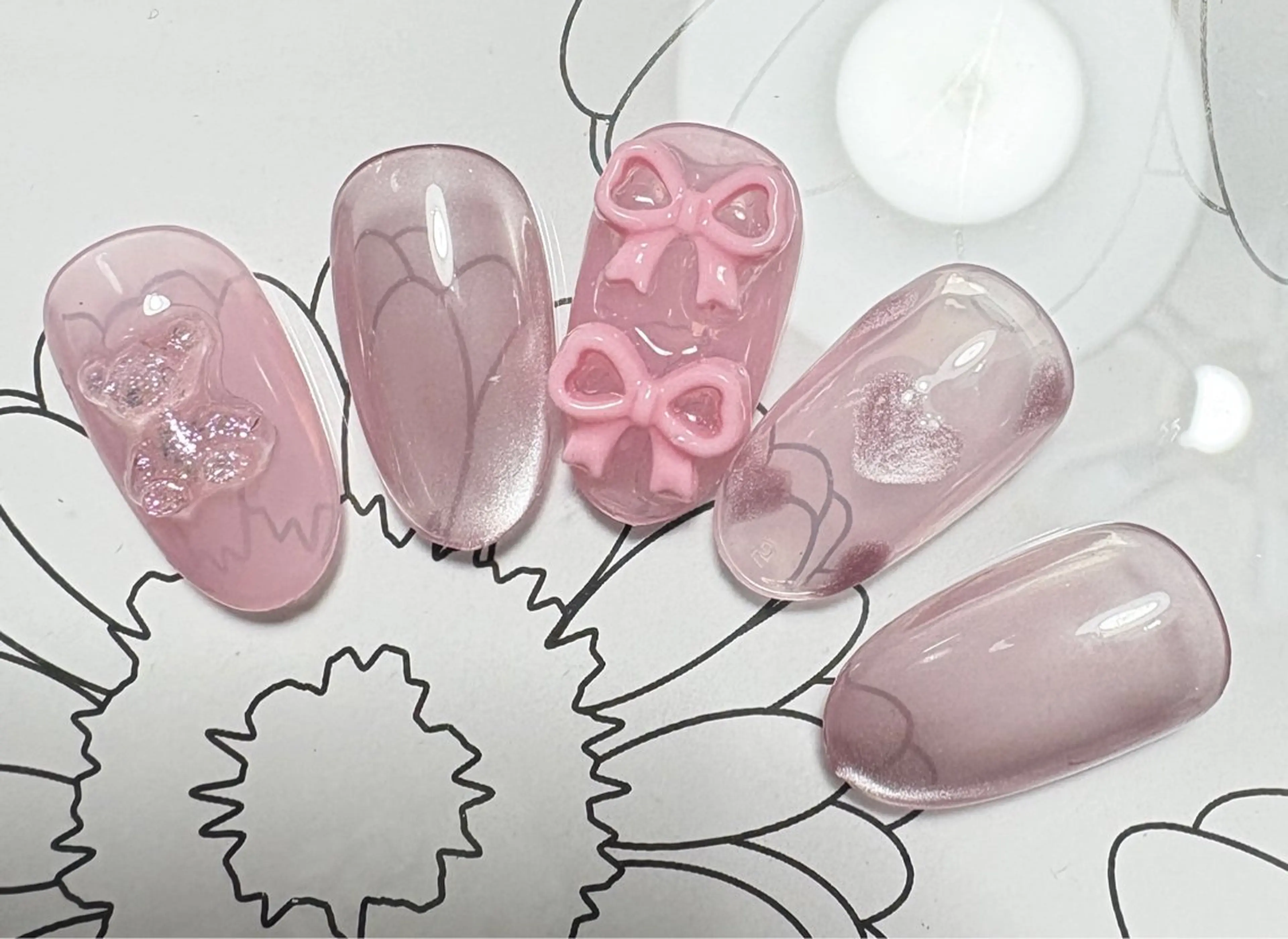 ネイル ハンドネイル フットネイル ハンドケア AngelChris ビューティーサロンのネイルデザイン