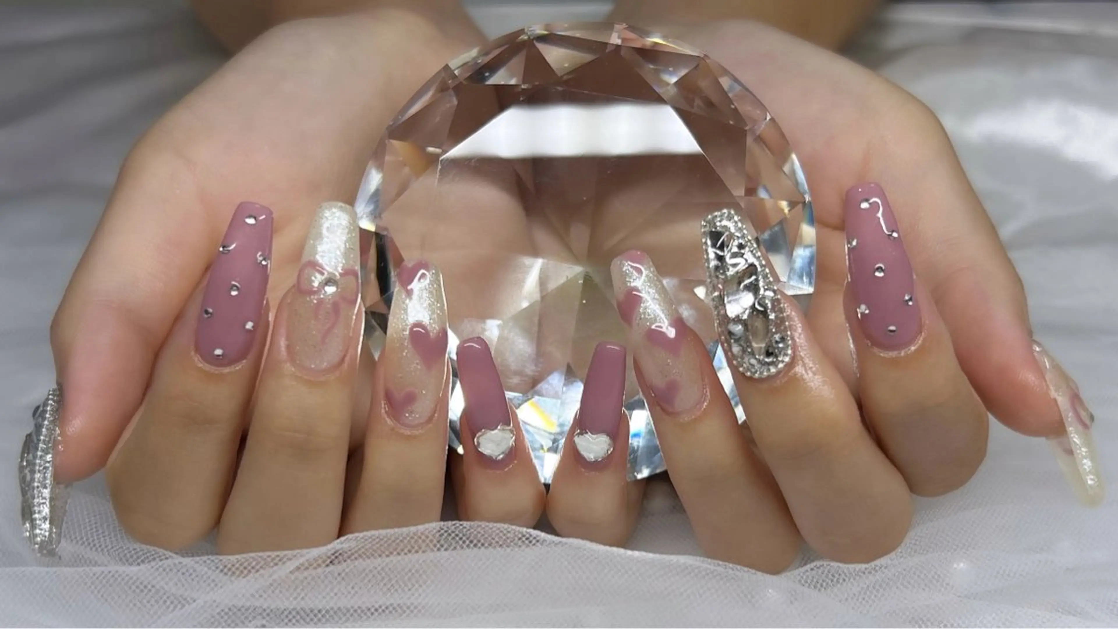 ネイル ハンドネイル Minako 【Charmant】のネイルデザイン